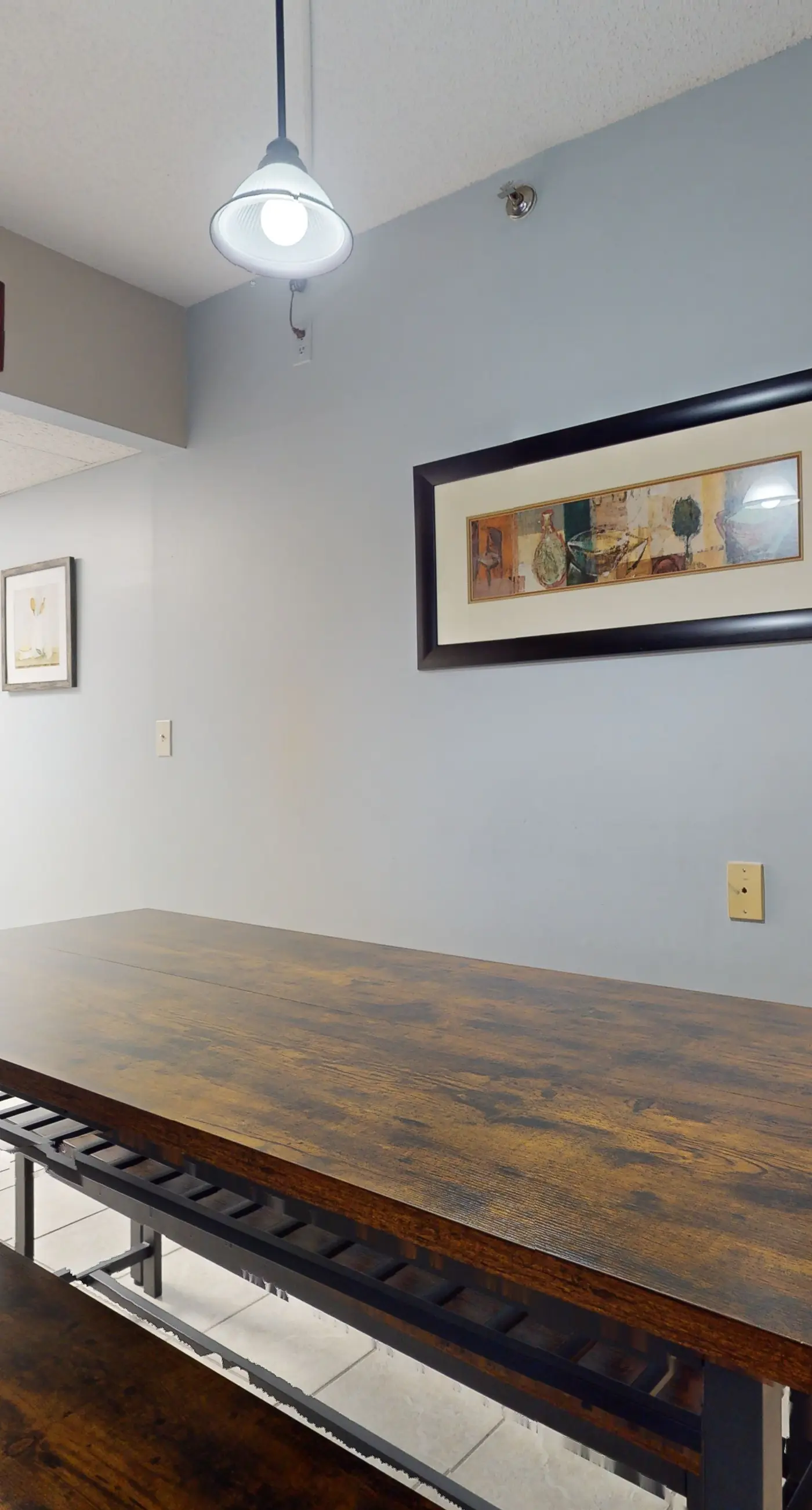 Riverfront Condo, Sleeps 6, Shared Pool, Fireplace