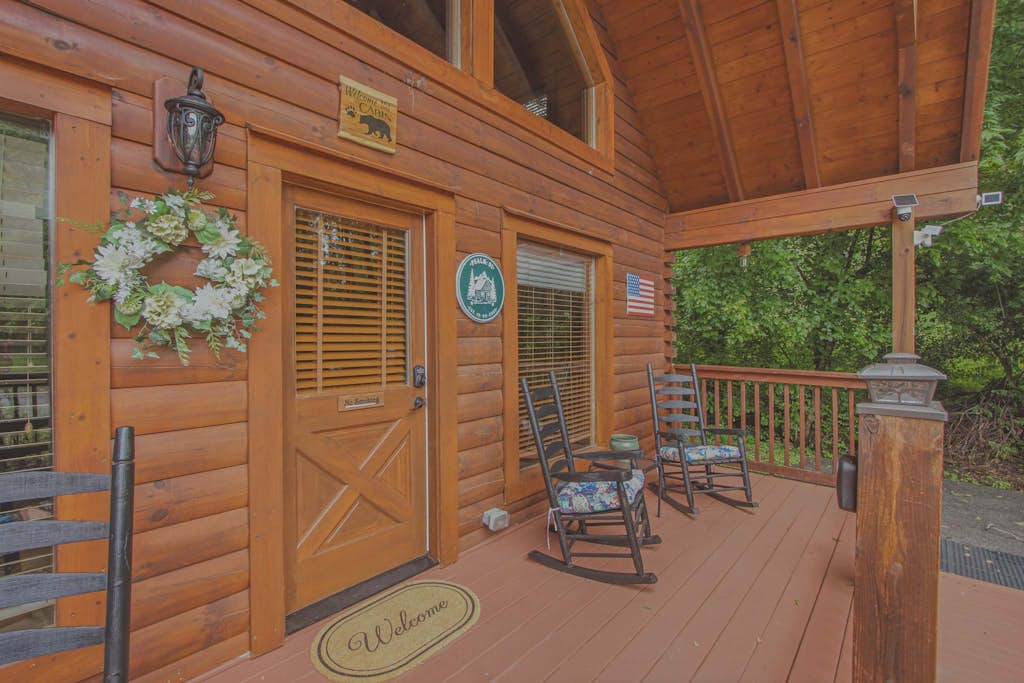 Family Friendly Cabin, Sleeps 9, Hot Tub, Pool Table | 2 Bed