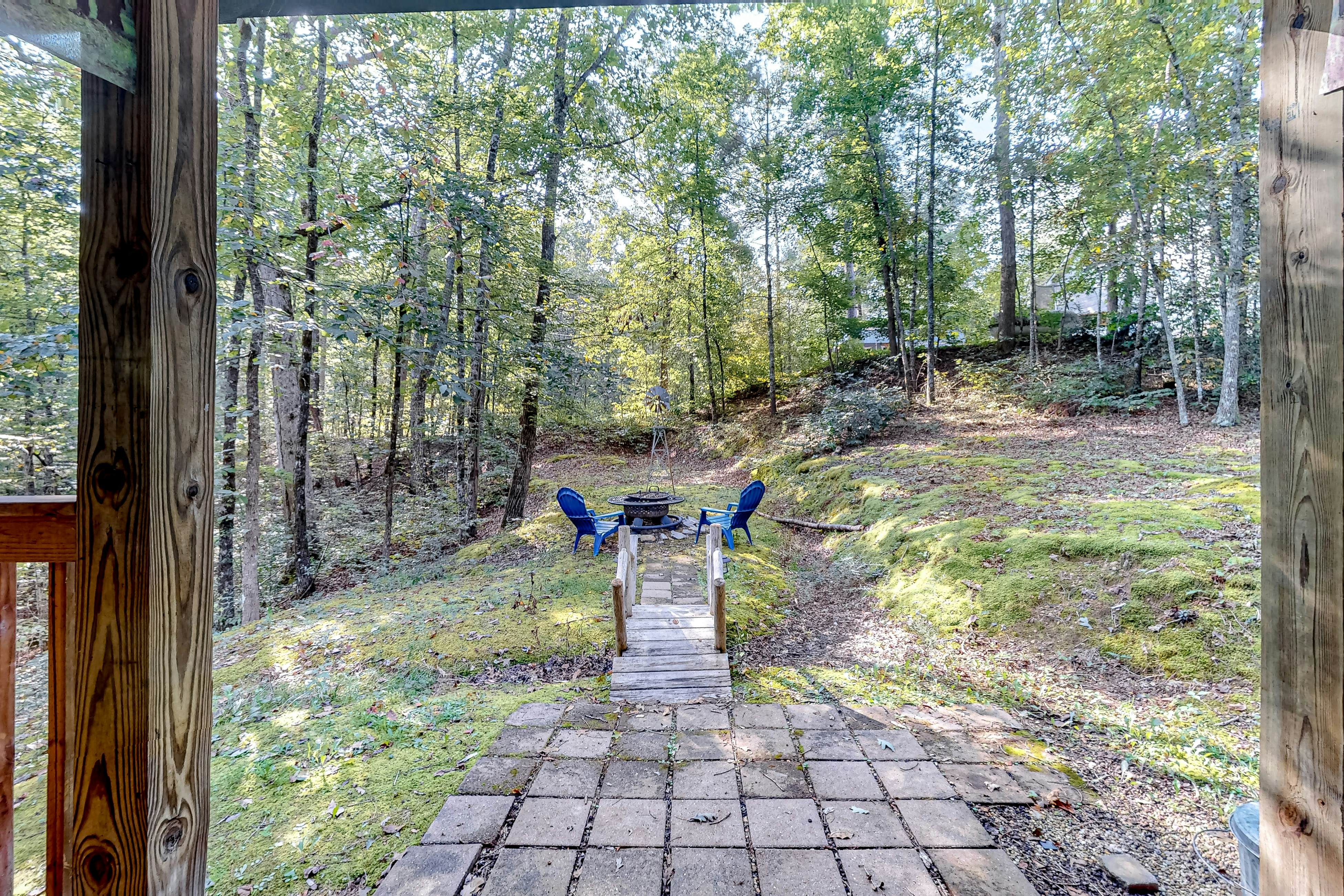 Homey Cabin W Hot Tub・2 Porches・Pool Table・Games