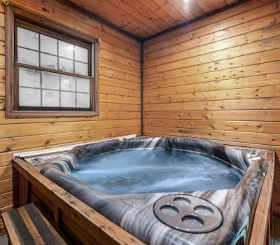 Hillside Cabin, Sleep 6・Hot Tub・Firepit・Air Hockey