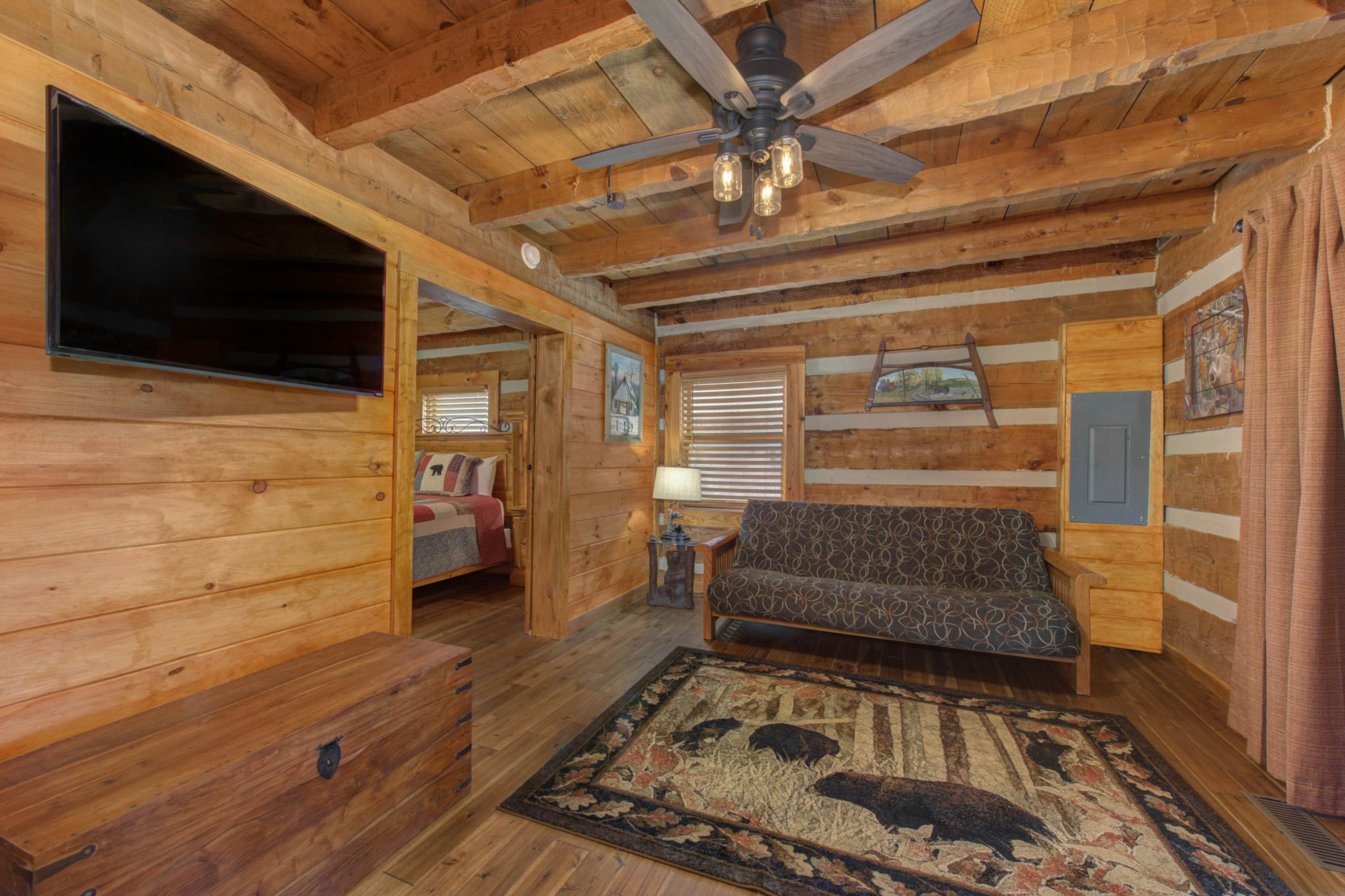 River View Home W Multi-Level Deck・Yard・Hot Tub