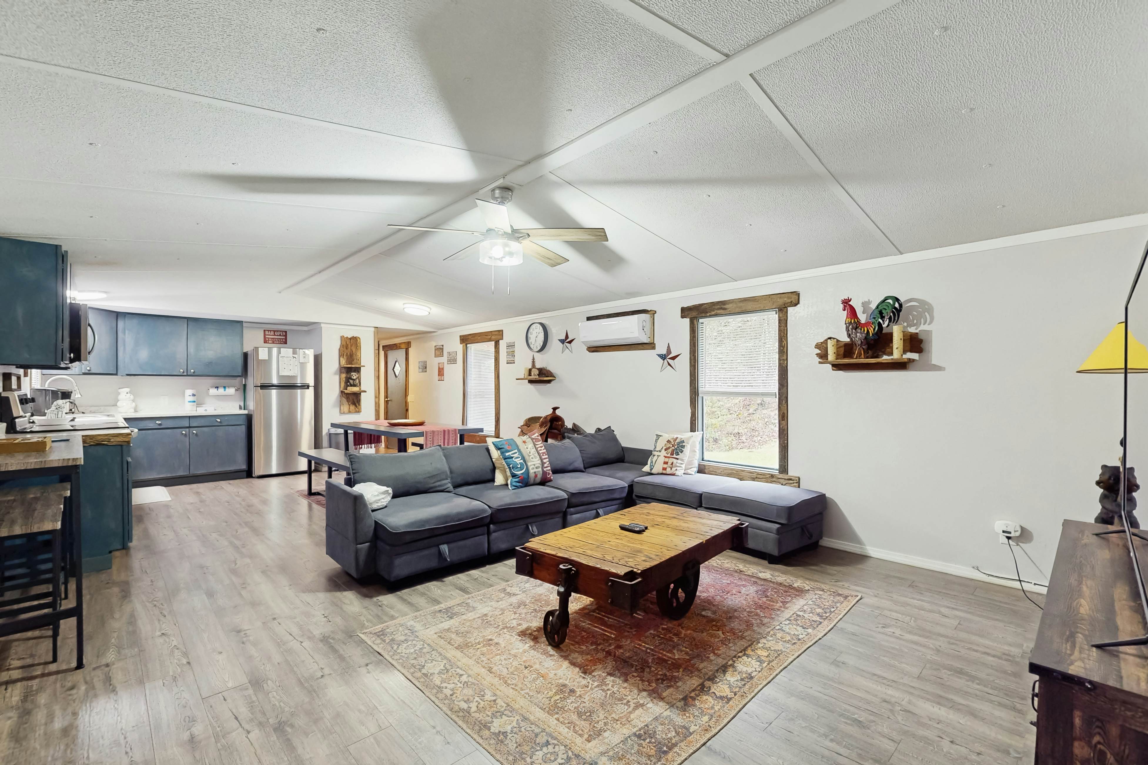 Cozy Country Home W Shaded Porch, Sleeps 7