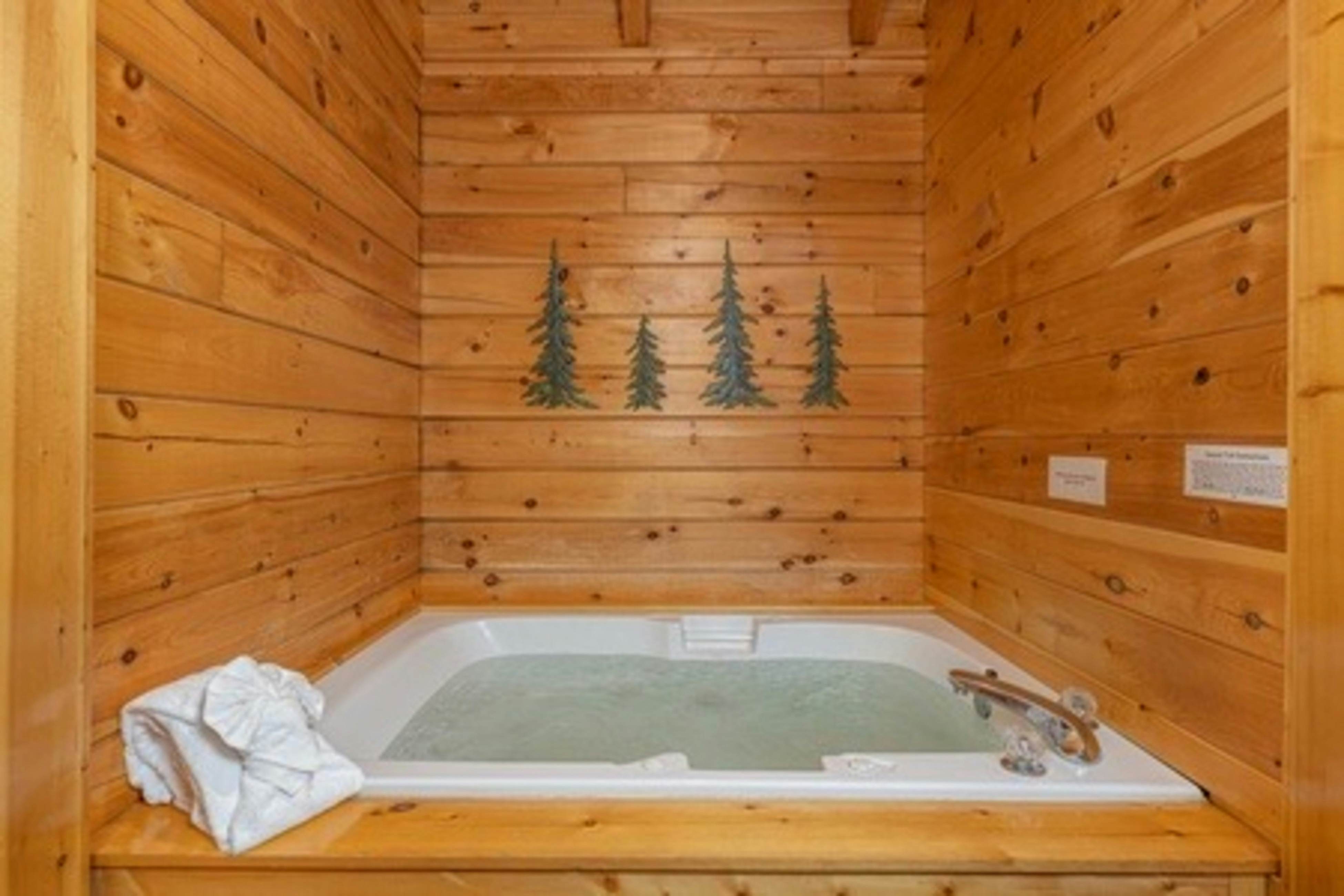 Cozy Log Cabin, Sleeps 4・Hot Tub・Grill・Game Room