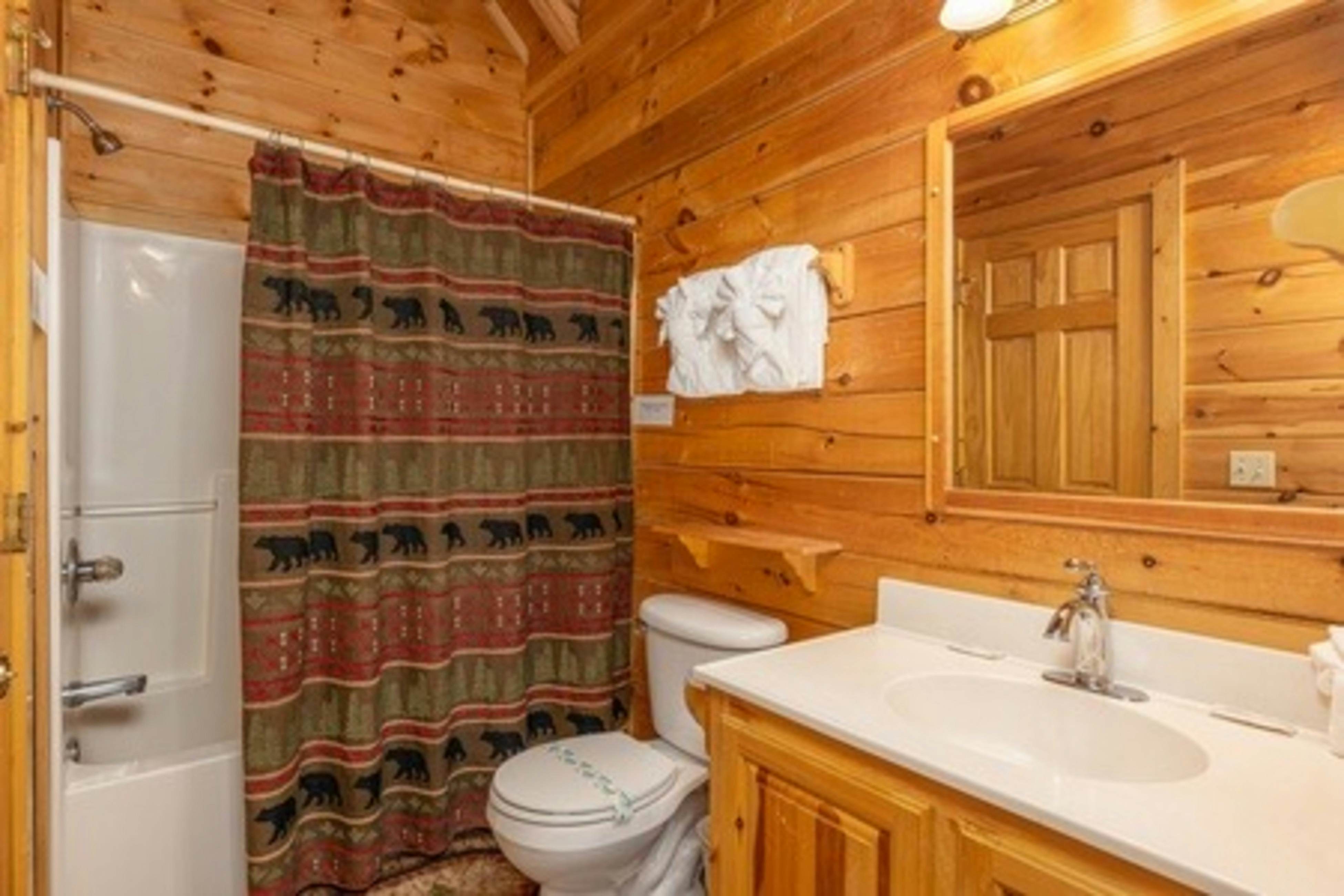 Cozy Log Cabin, Sleeps 4・Hot Tub・Grill・Game Room