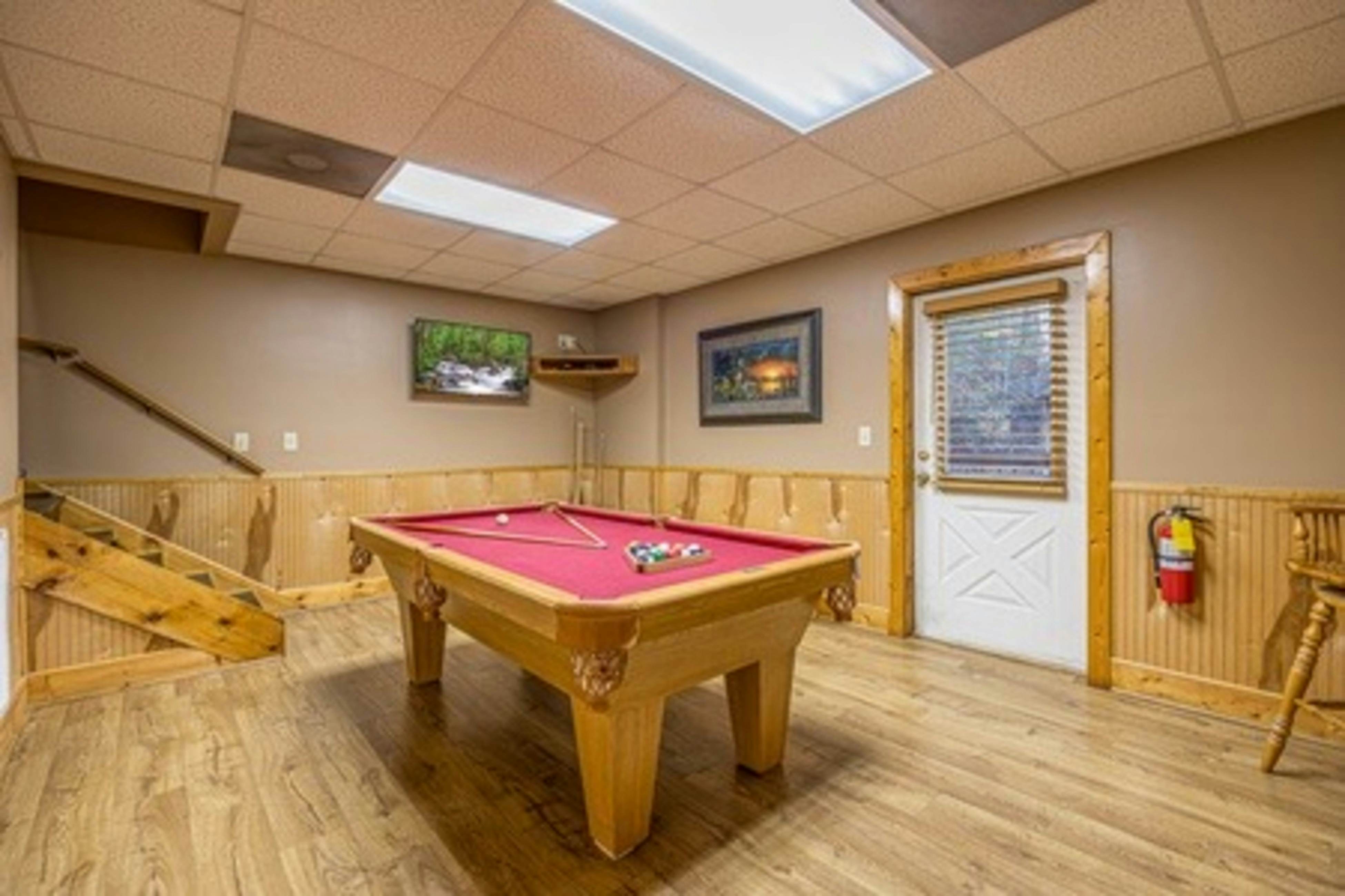 Cozy Log Cabin, Sleeps 4・Hot Tub・Grill・Game Room