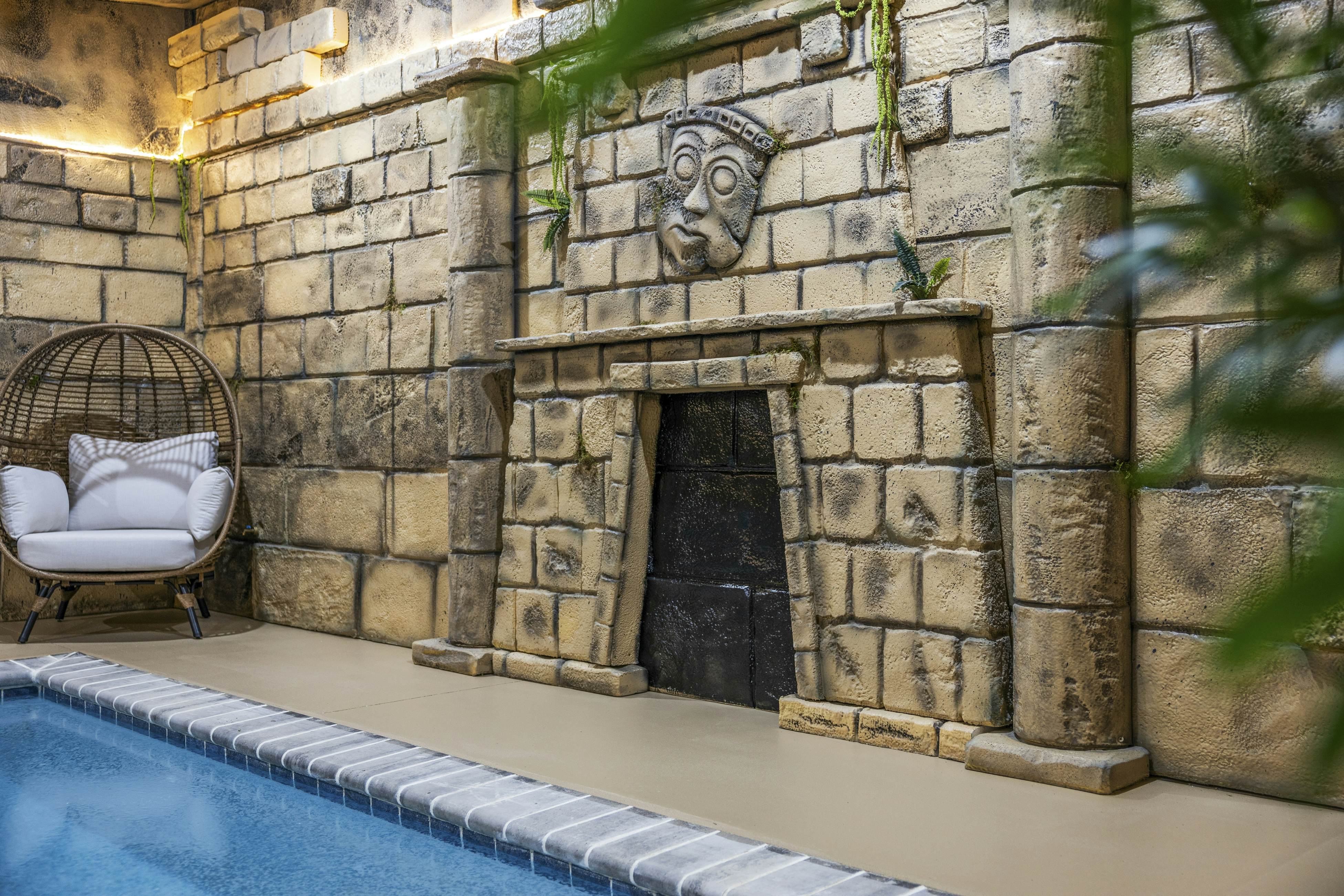 Movie Fanatic Home, Sleep 28・Hot Tub・Theater・Games