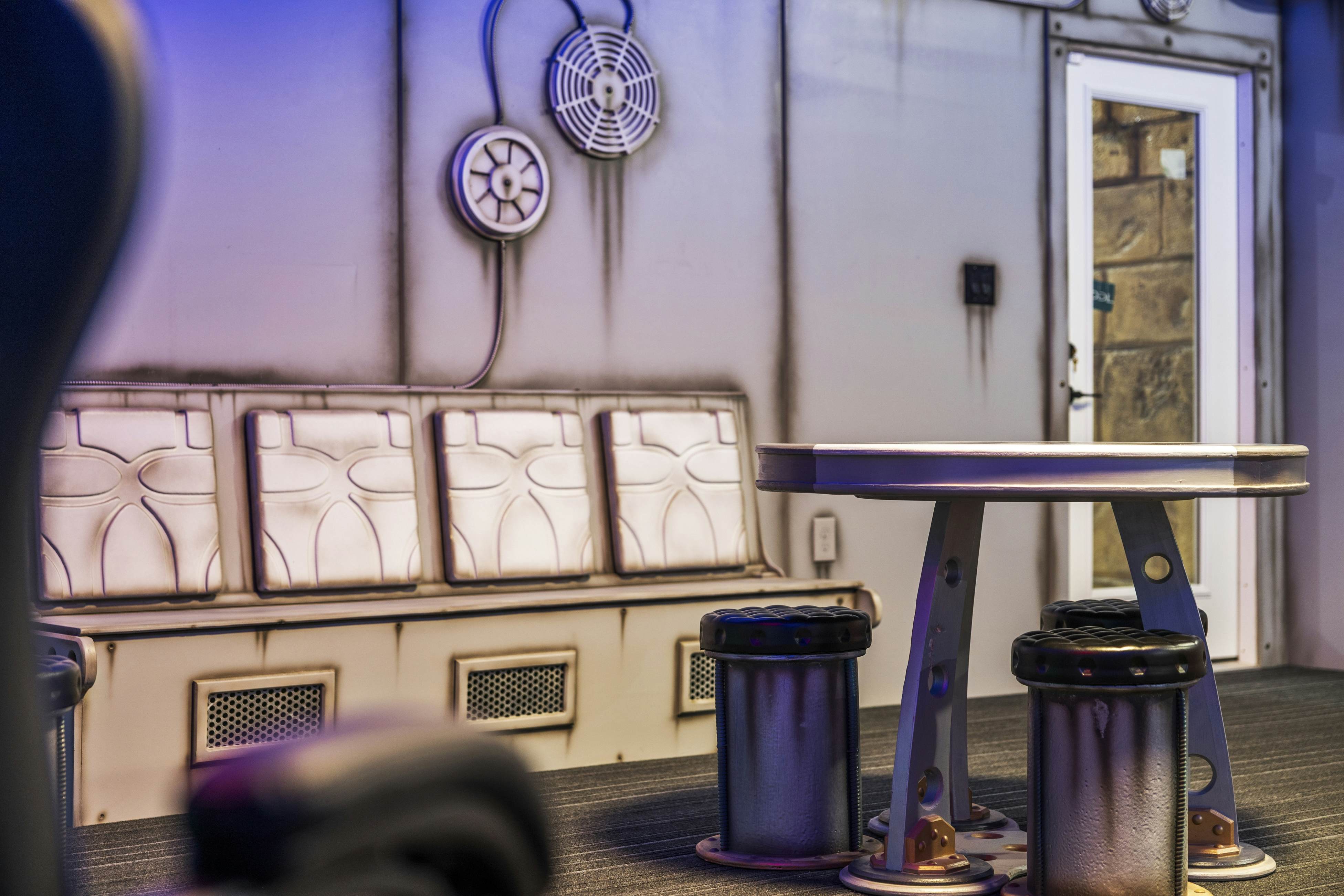 Movie Fanatic Home, Sleep 28・Hot Tub・Theater・Games