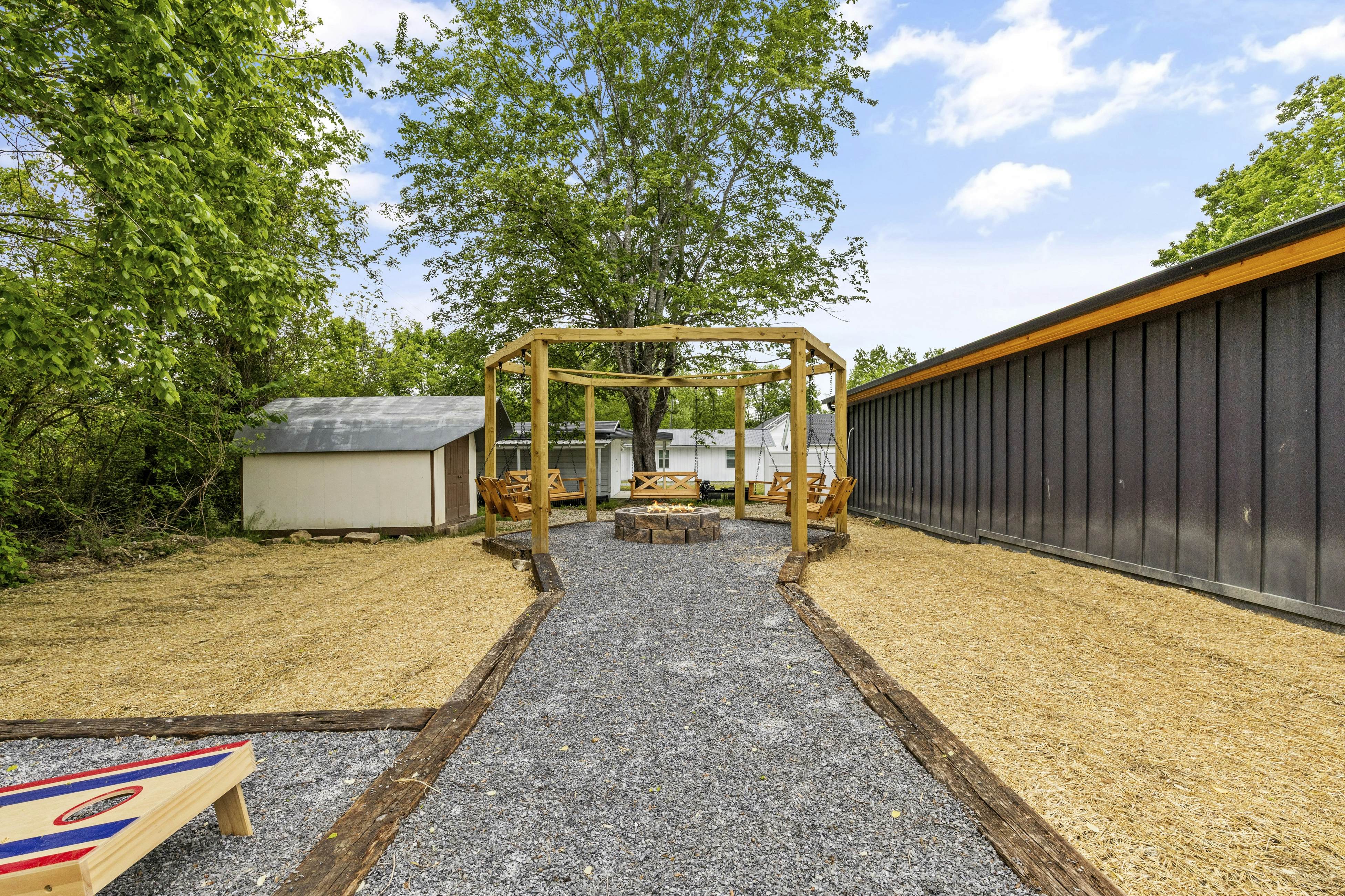 Movie Fanatic Home, Sleep 28・Hot Tub・Theater・Games