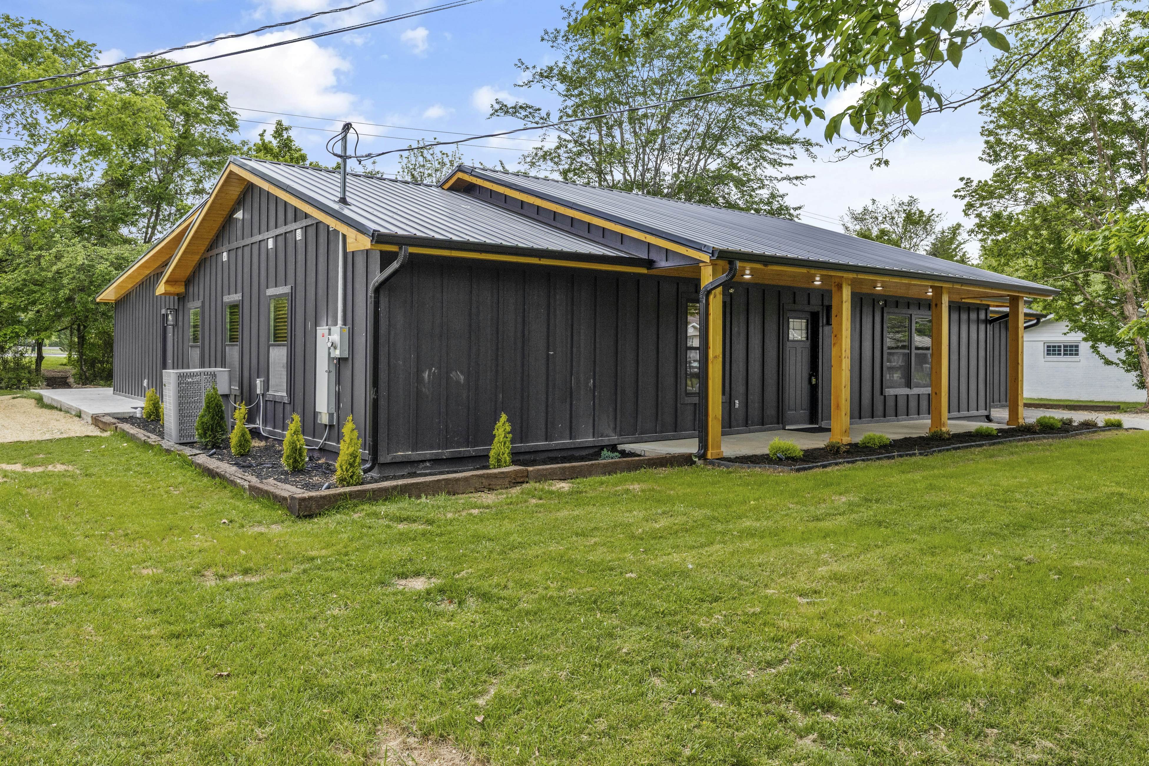 Movie Fanatic Home, Sleep 28・Hot Tub・Theater・Games