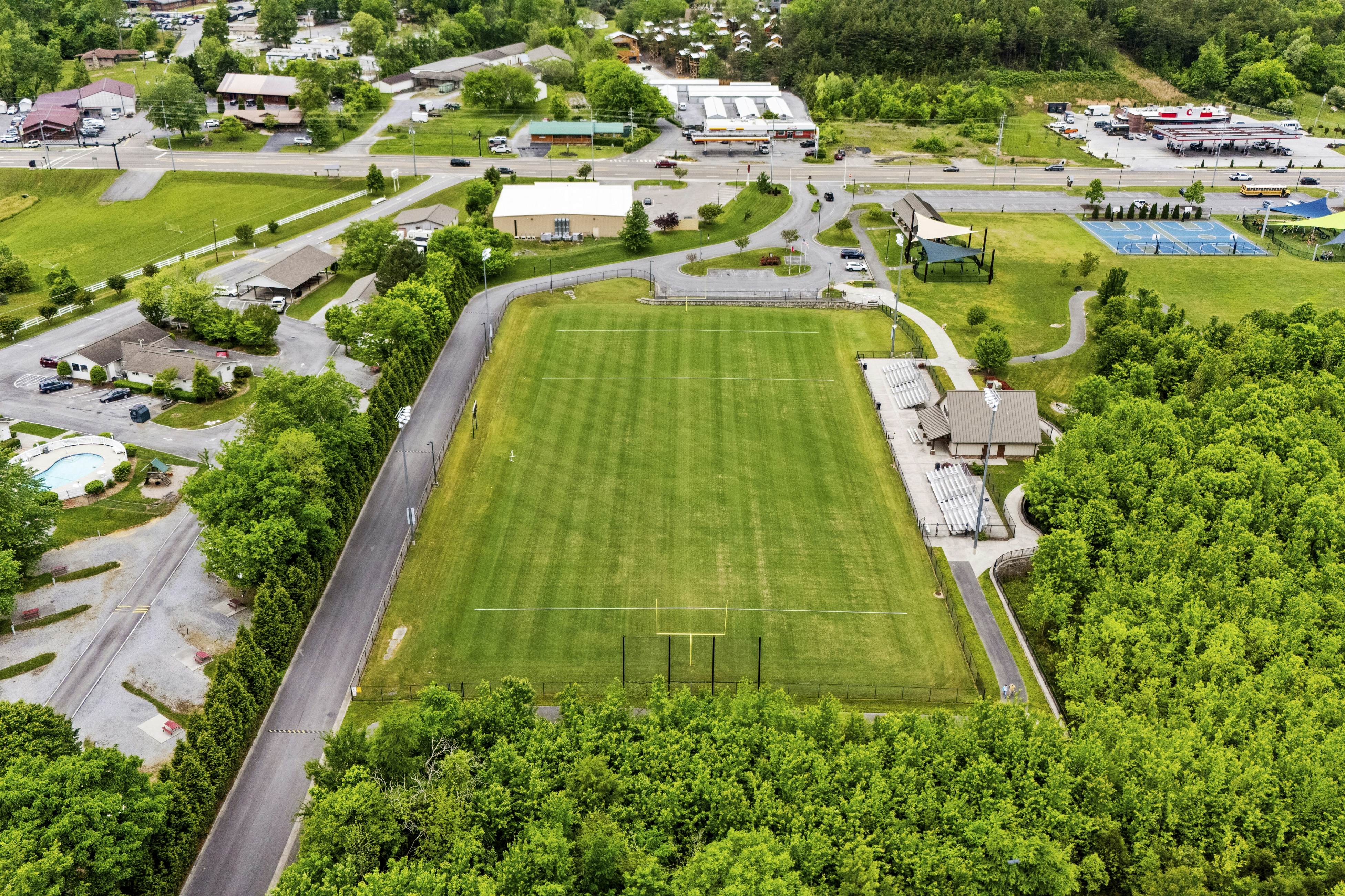 Movie Fanatic Home, Sleep 28・Hot Tub・Theater・Games