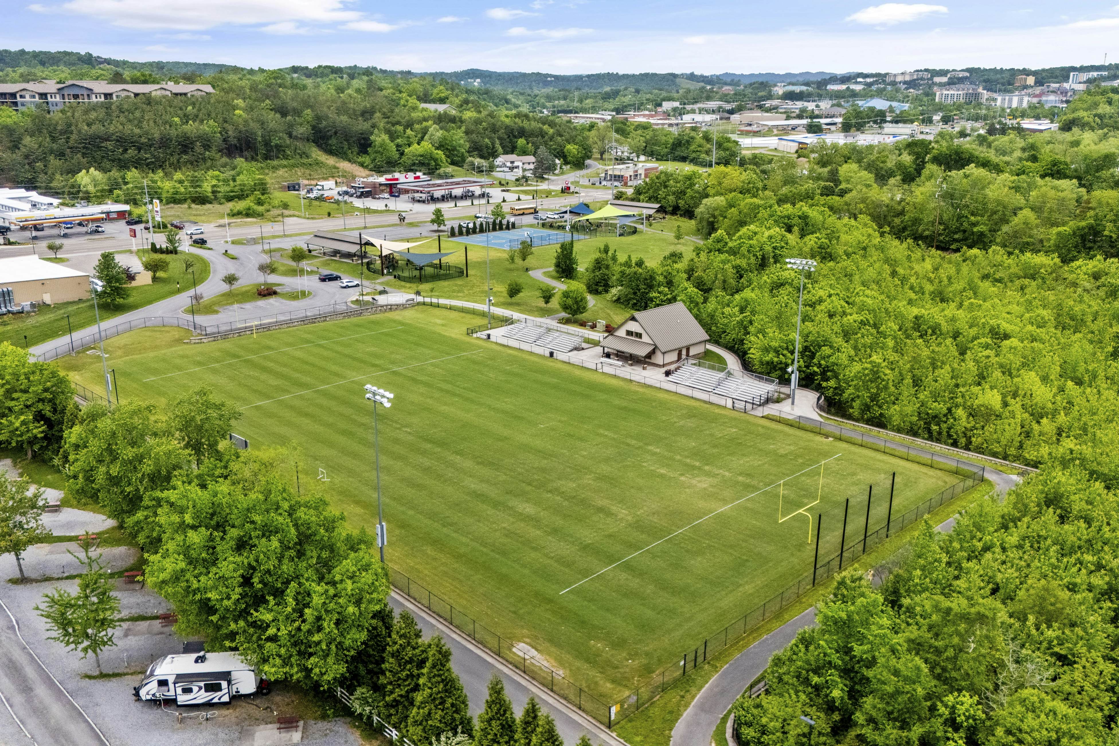 Movie Fanatic Home, Sleep 28・Hot Tub・Theater・Games