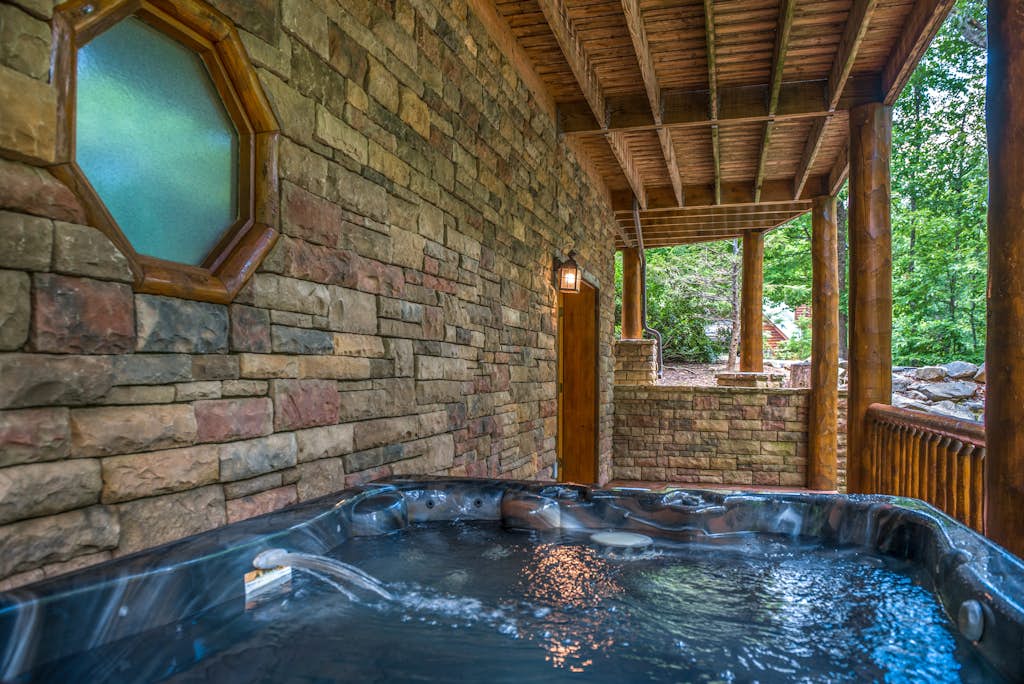 Pet Friendly Near Dollywood Cabin・Hot tub・Views