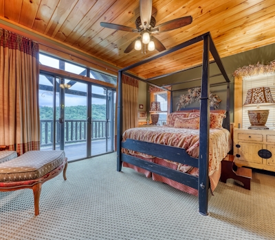 Mtn Getaway, Sleeps 12・Spectacular Views・Hot Tub