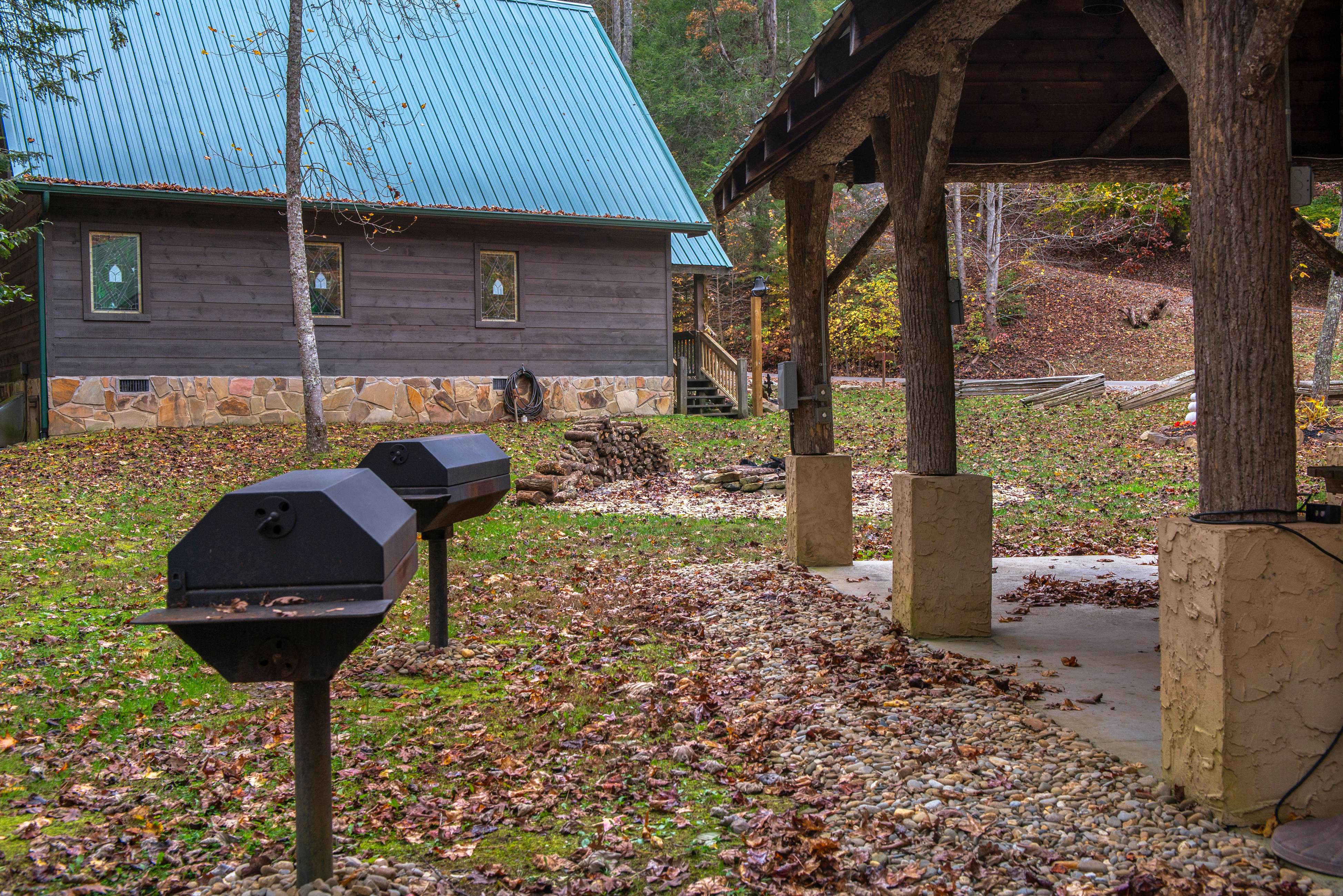 Mtn Getaway, Sleeps 12・Spectacular Views・Hot Tub