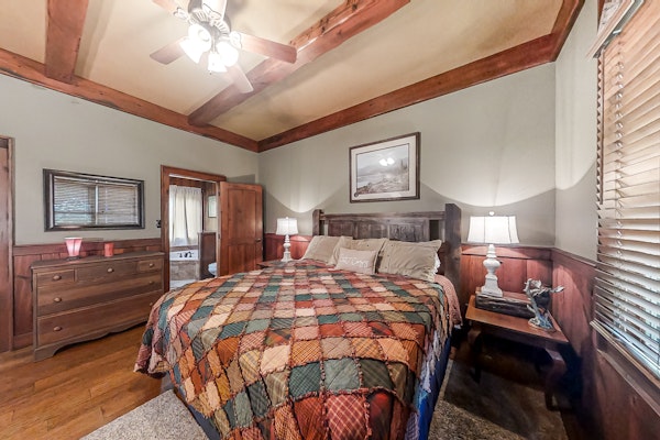 Mtn View Cabin, Sleeps 4ใปMins from National Park