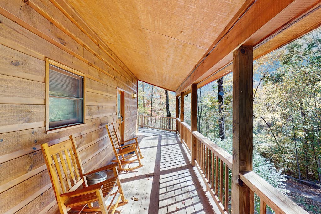 Cozy Cabin, Sleeps 8, Catch-Release Fishing Pond | 2 Bed