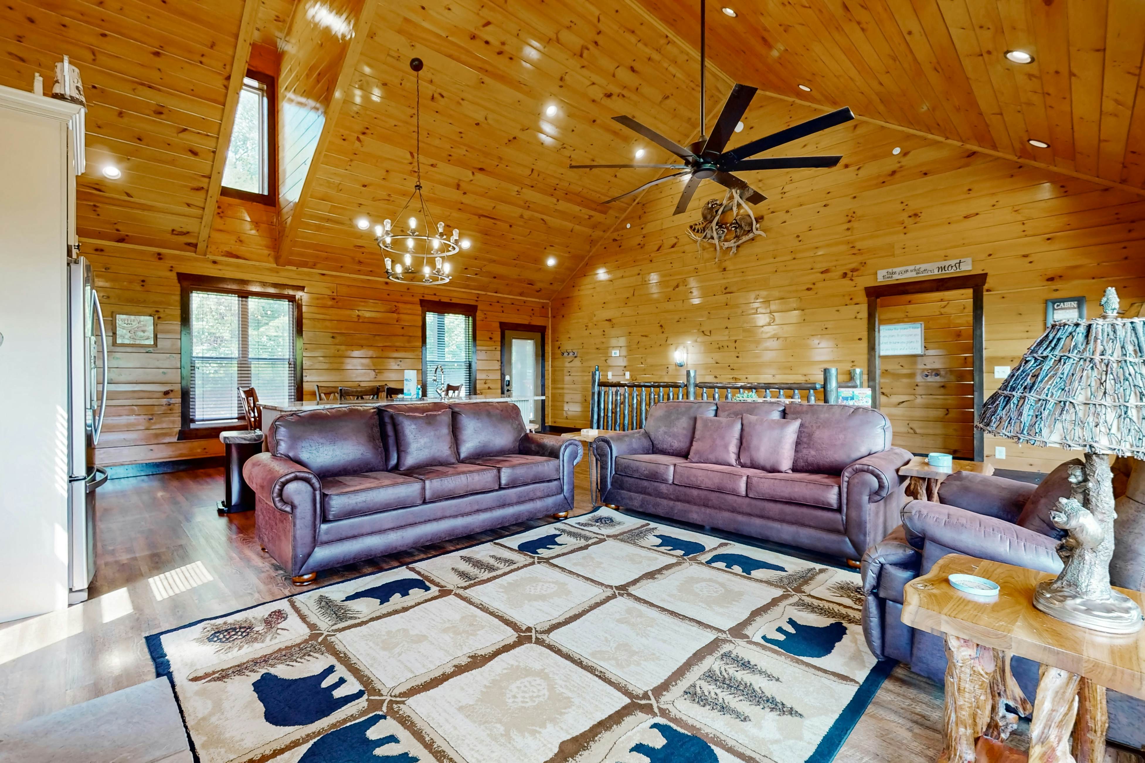 Luxe Mountain-View Cabin w/Hot Tub, Game Room & Theater +Free Attraction Tickets