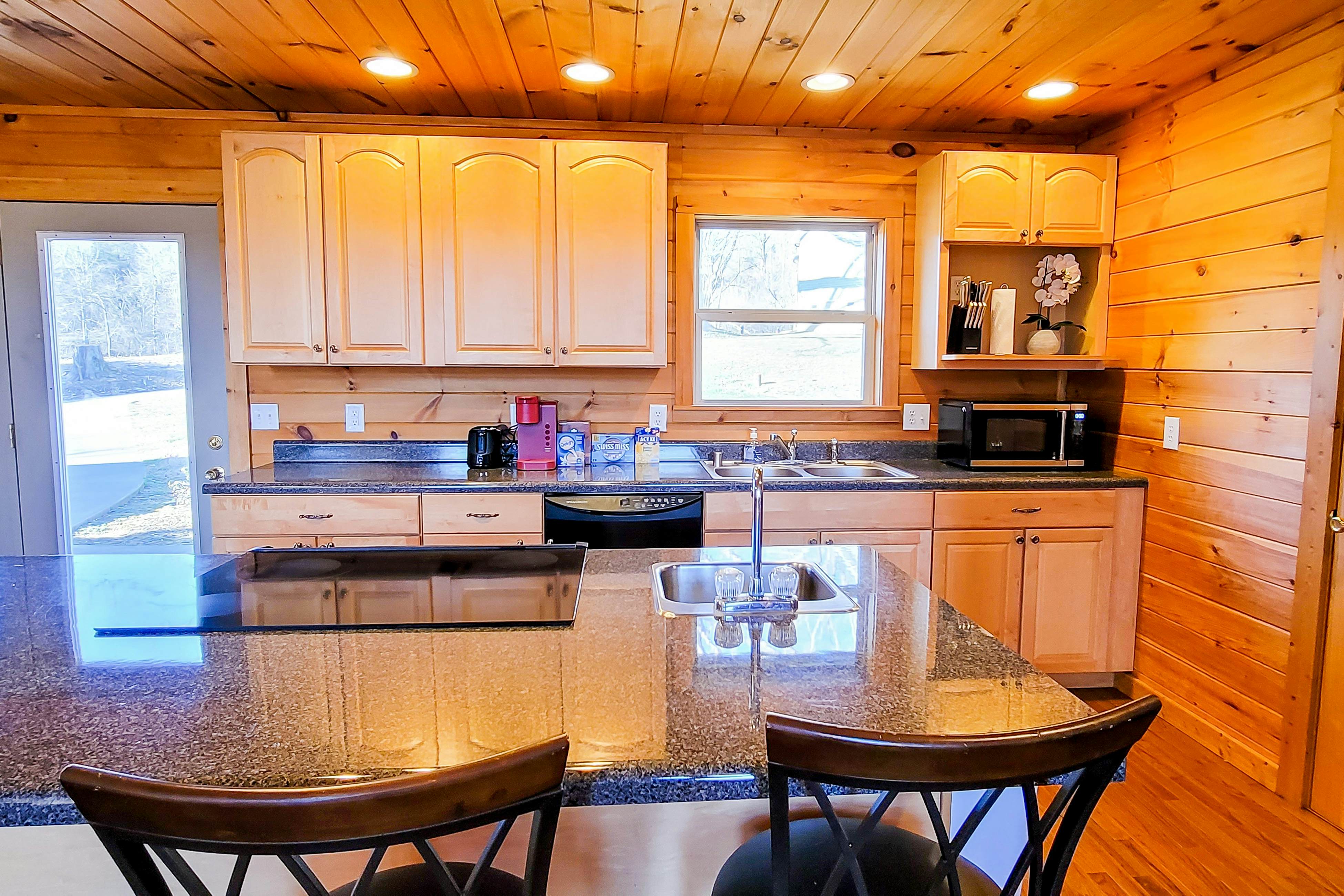 Mountain Home, Sleeps 10・Fireplace・Foosball Table