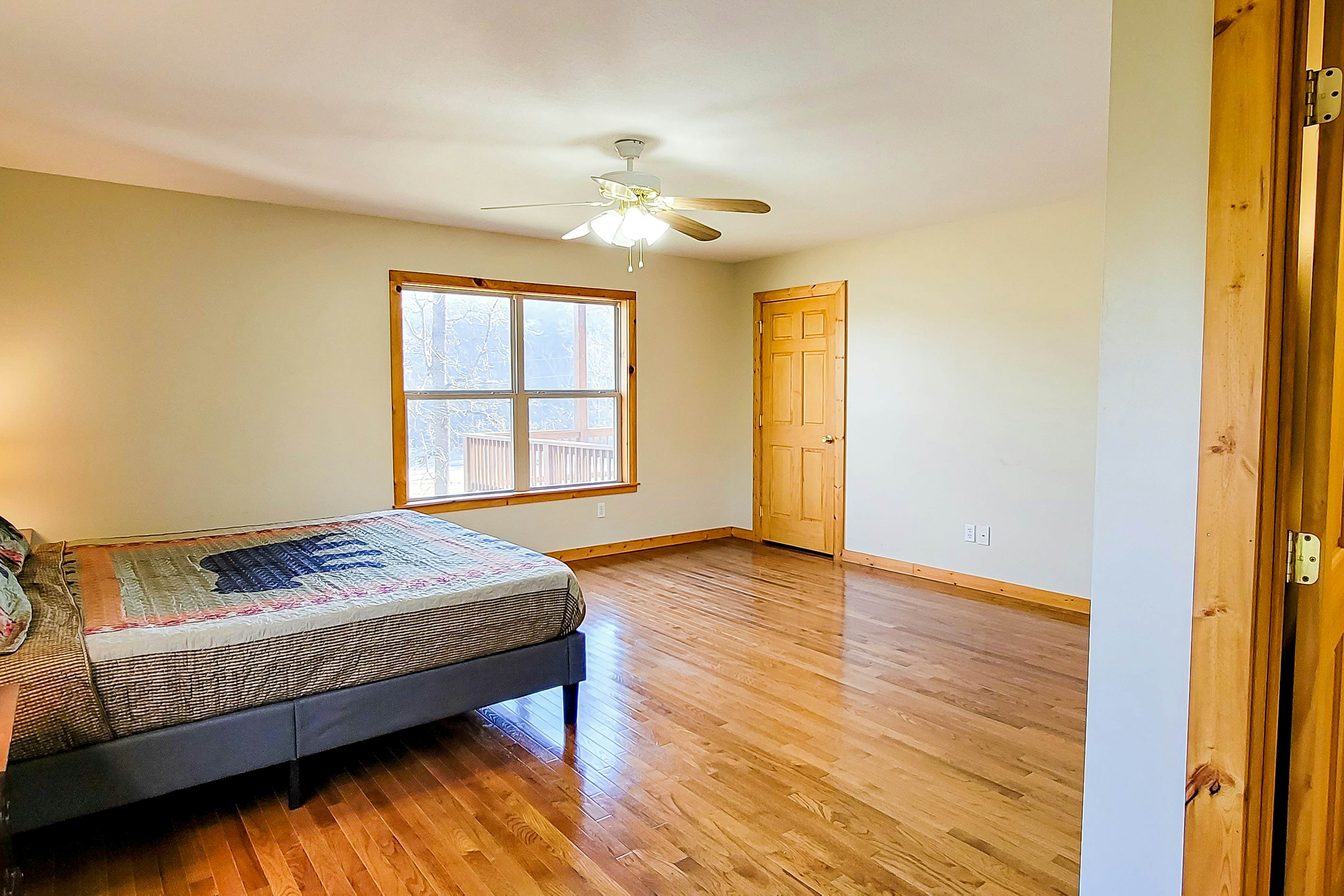 Mountain Home, Sleeps 10・Fireplace・Foosball Table