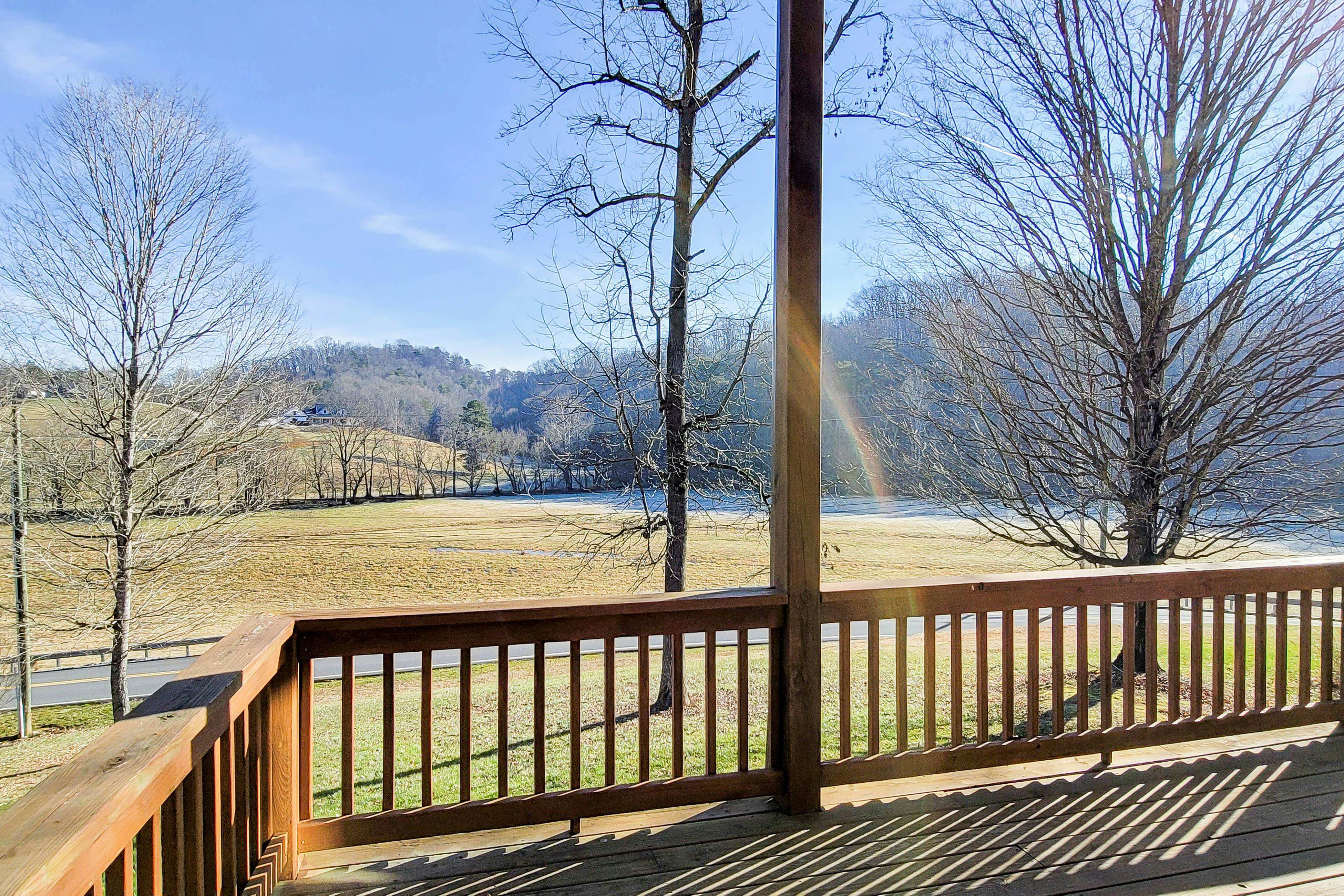 Mountain Home, Sleeps 10・Fireplace・Foosball Table