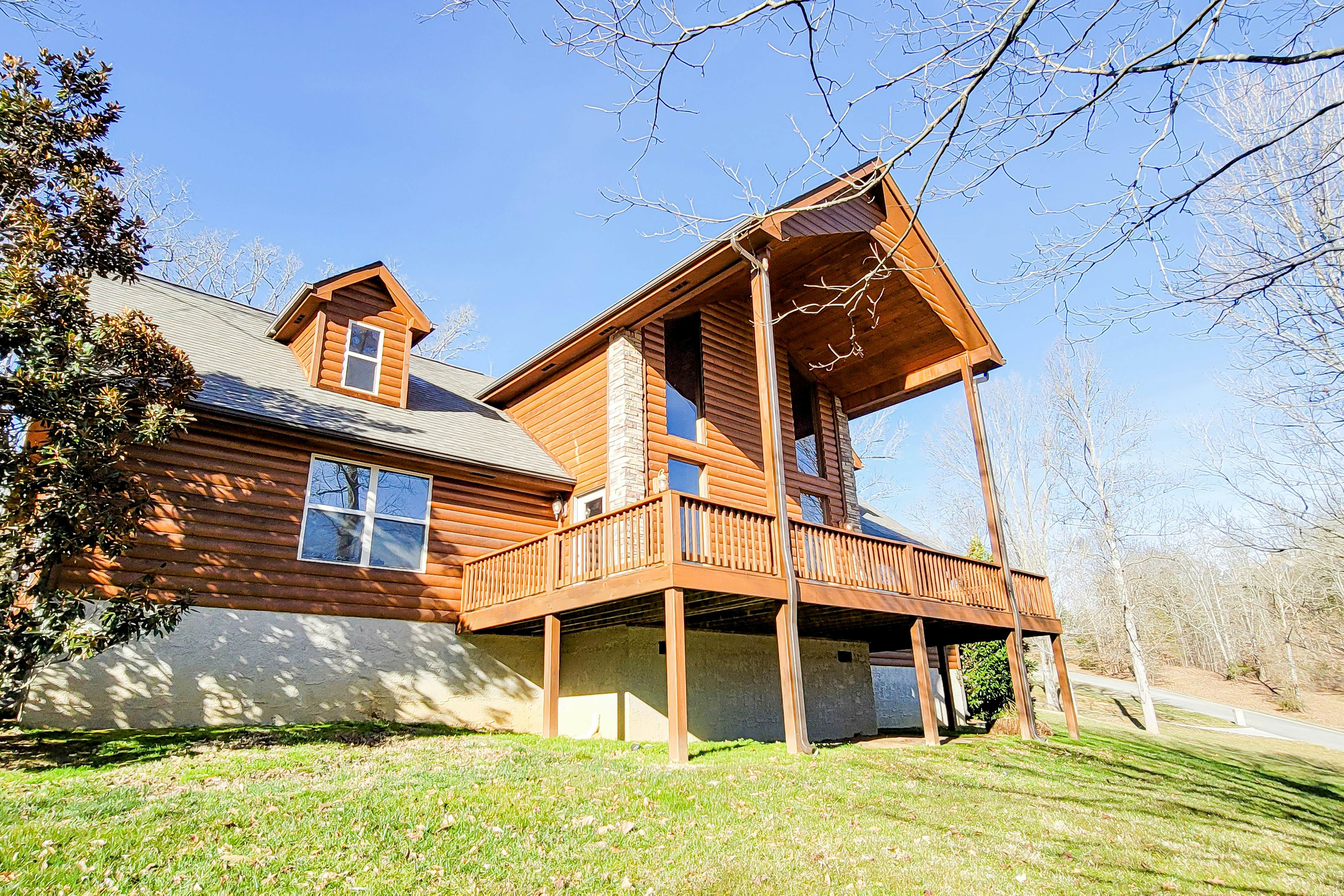 Mountain Home, Sleeps 10・Fireplace・Foosball Table