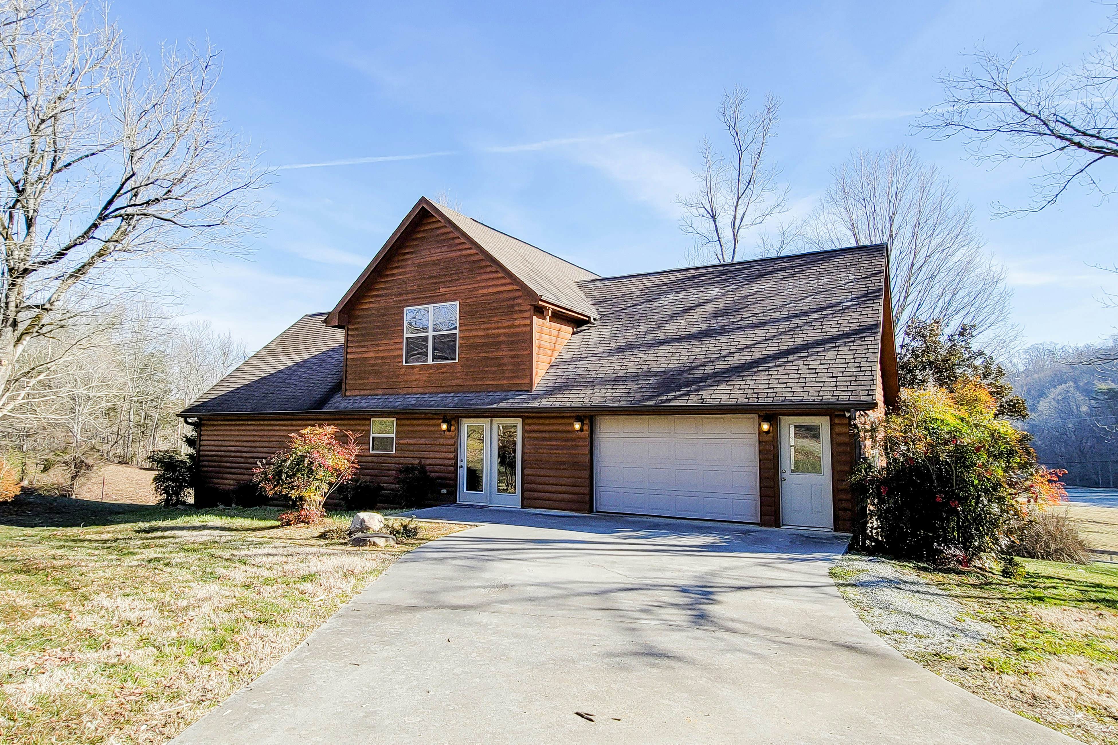 Mountain Home, Sleeps 10・Fireplace・Foosball Table