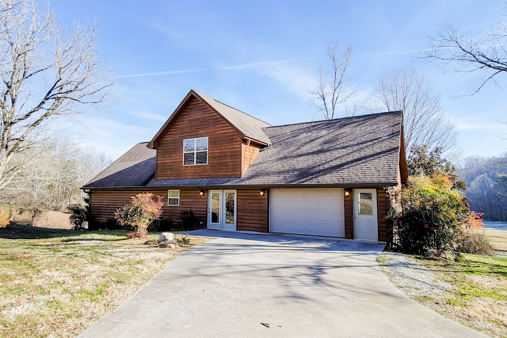 Mountain Home, Sleeps 10, Fireplace, Foosball Table