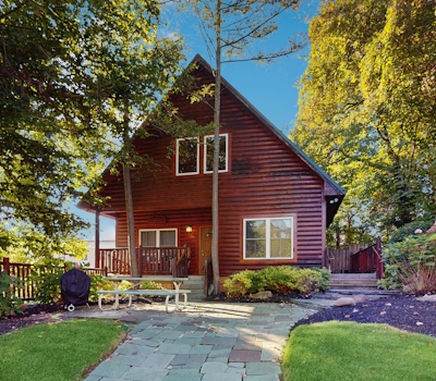 Centrally Located Cabin, Sleeps 6・Pool Table