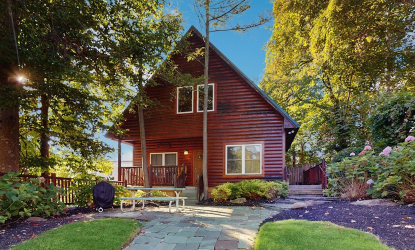 Centrally Located Cabin, Sleeps 6・Pool Table