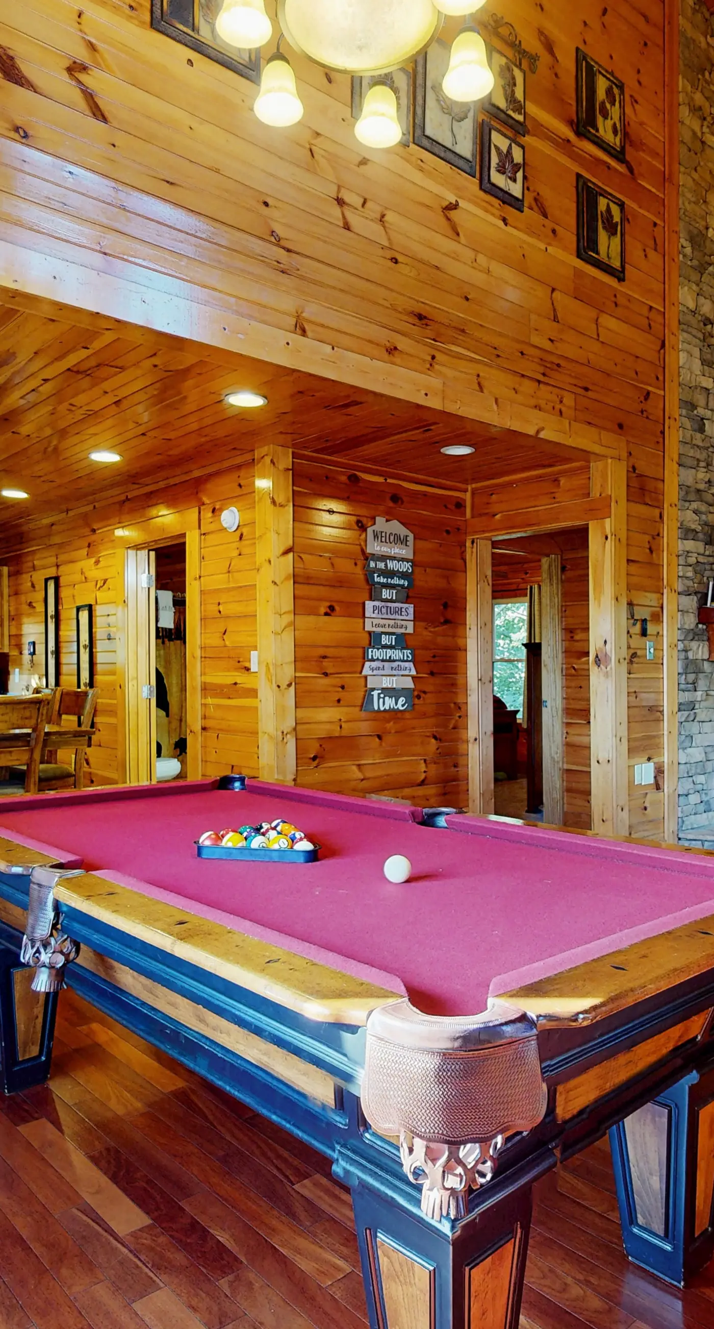 Centrally Located Cabin, Sleeps 6・Pool Table・Views