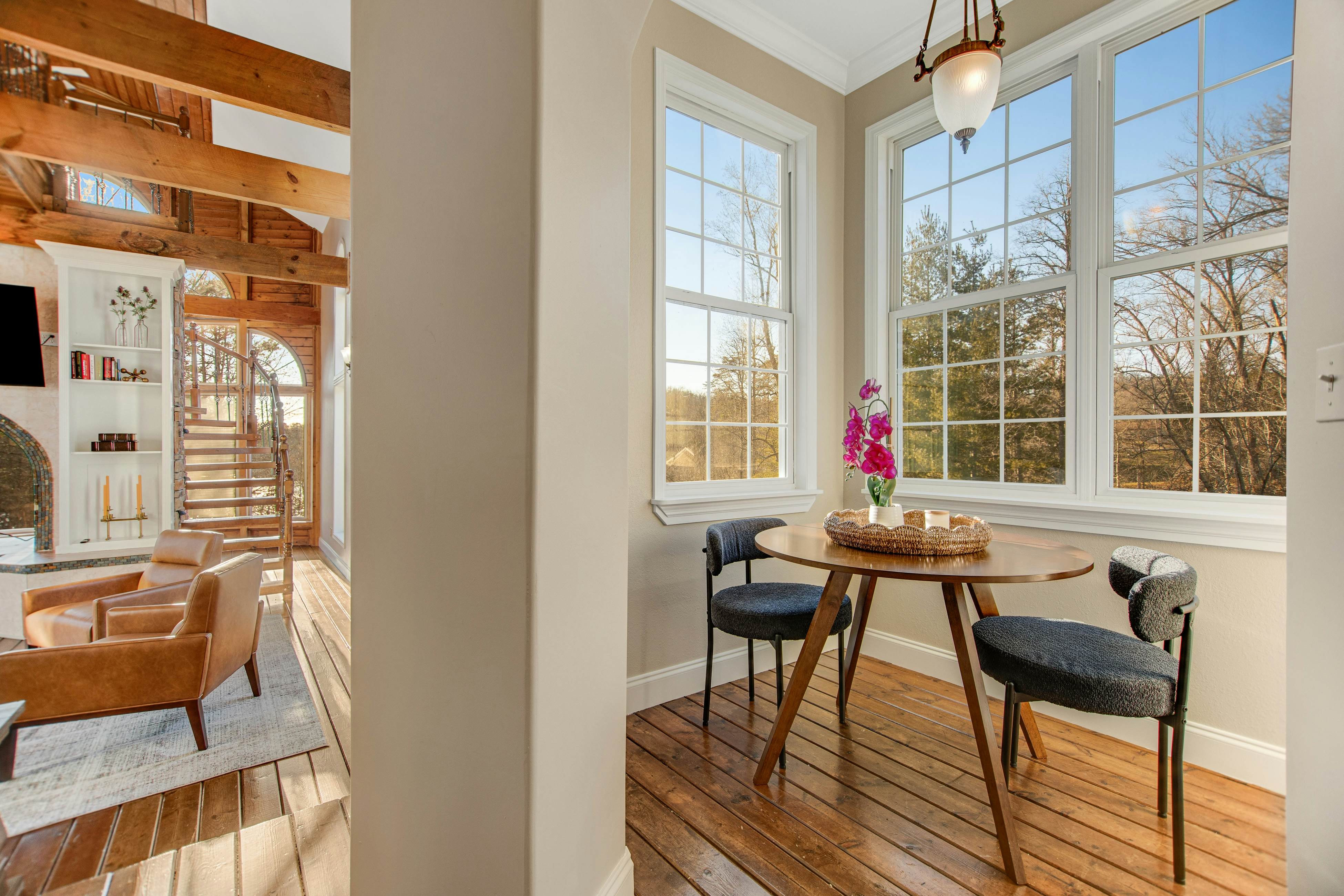 Custom Norris Lake home in no-wake zone w/ hot tub & two kitchens - dog-friendly