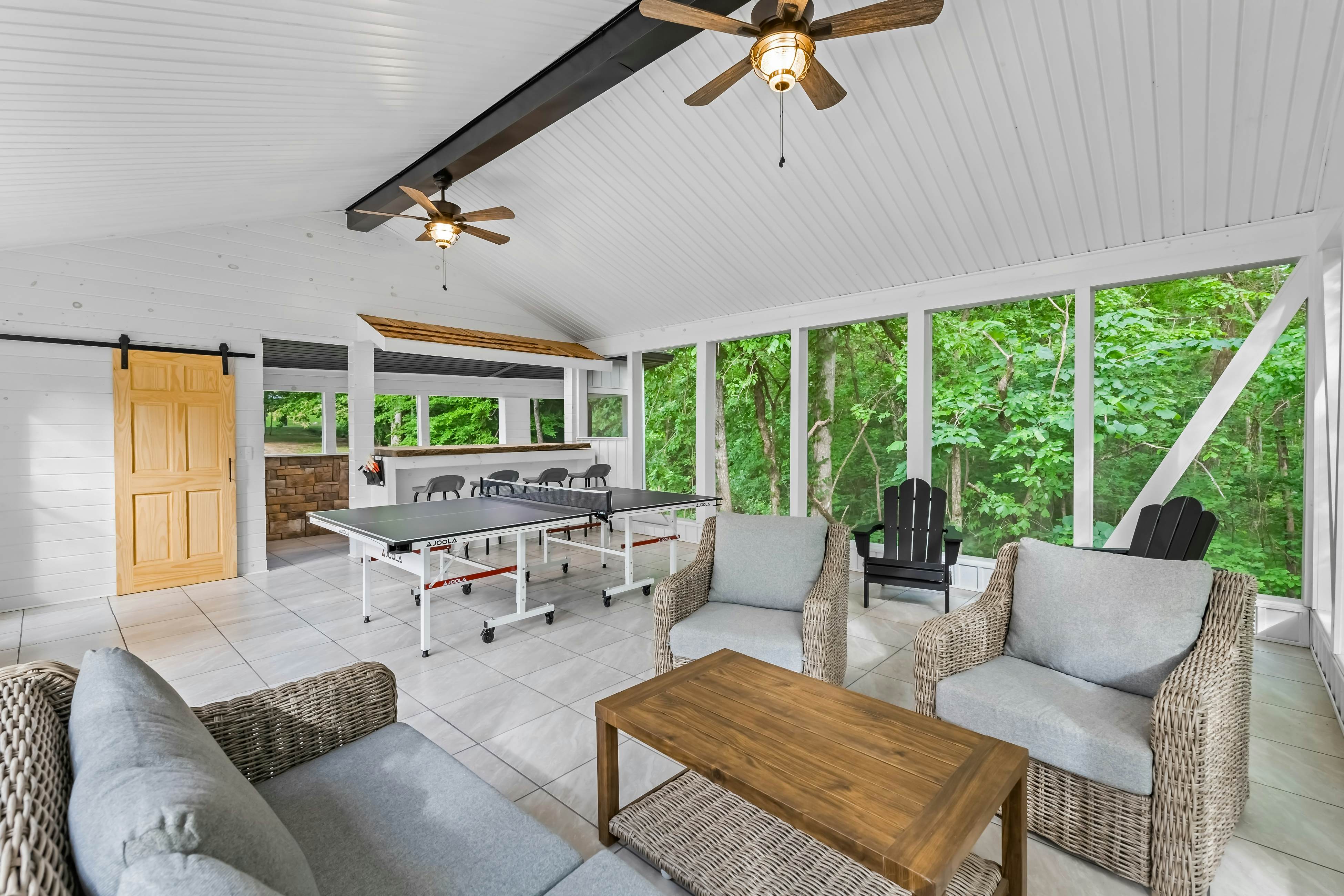 Custom Norris Lake home in no-wake zone w/ hot tub & two kitchens - dog-friendly