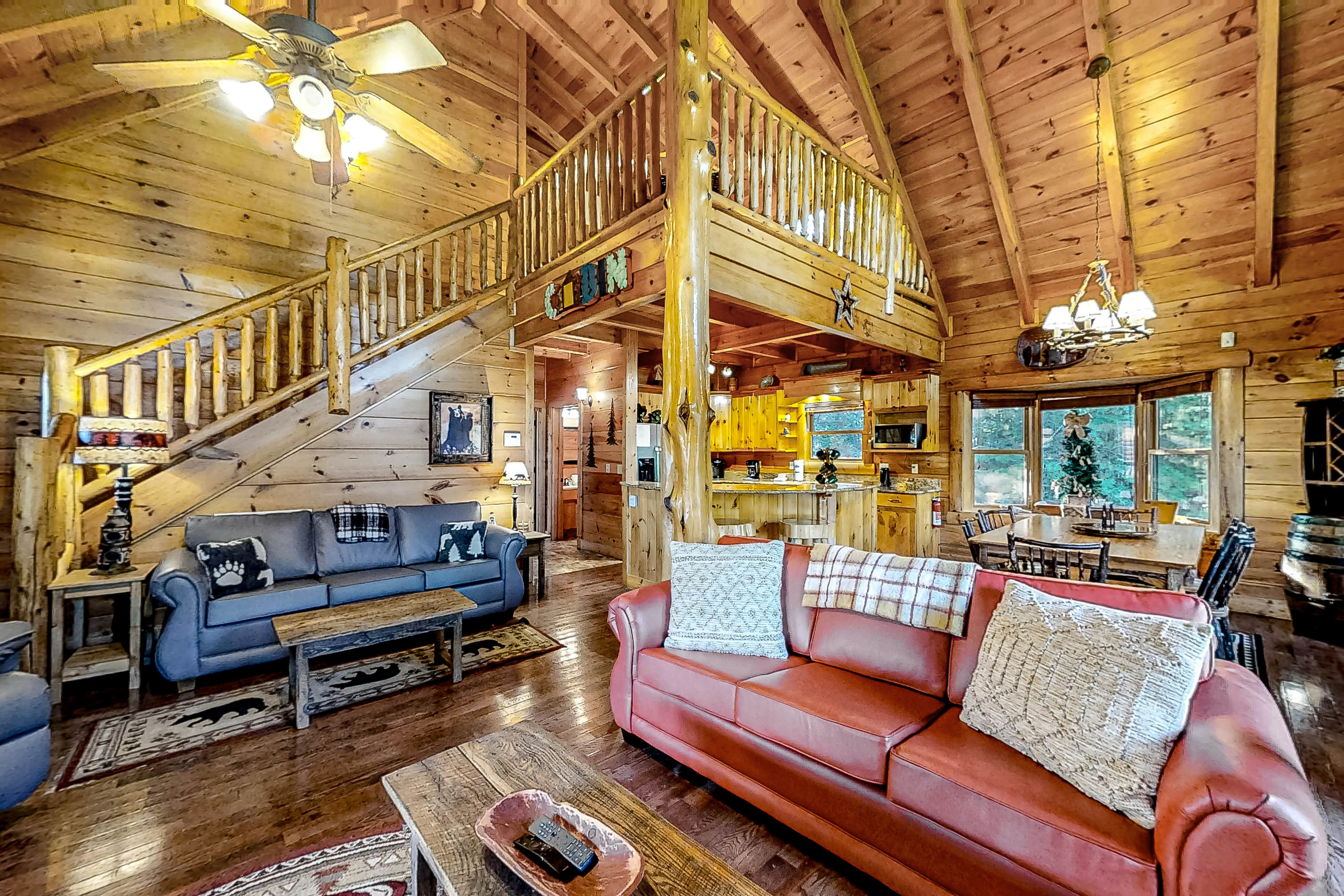 Dog Welcome Cabin, Sleeps 8・Hot Tub・Community Pool