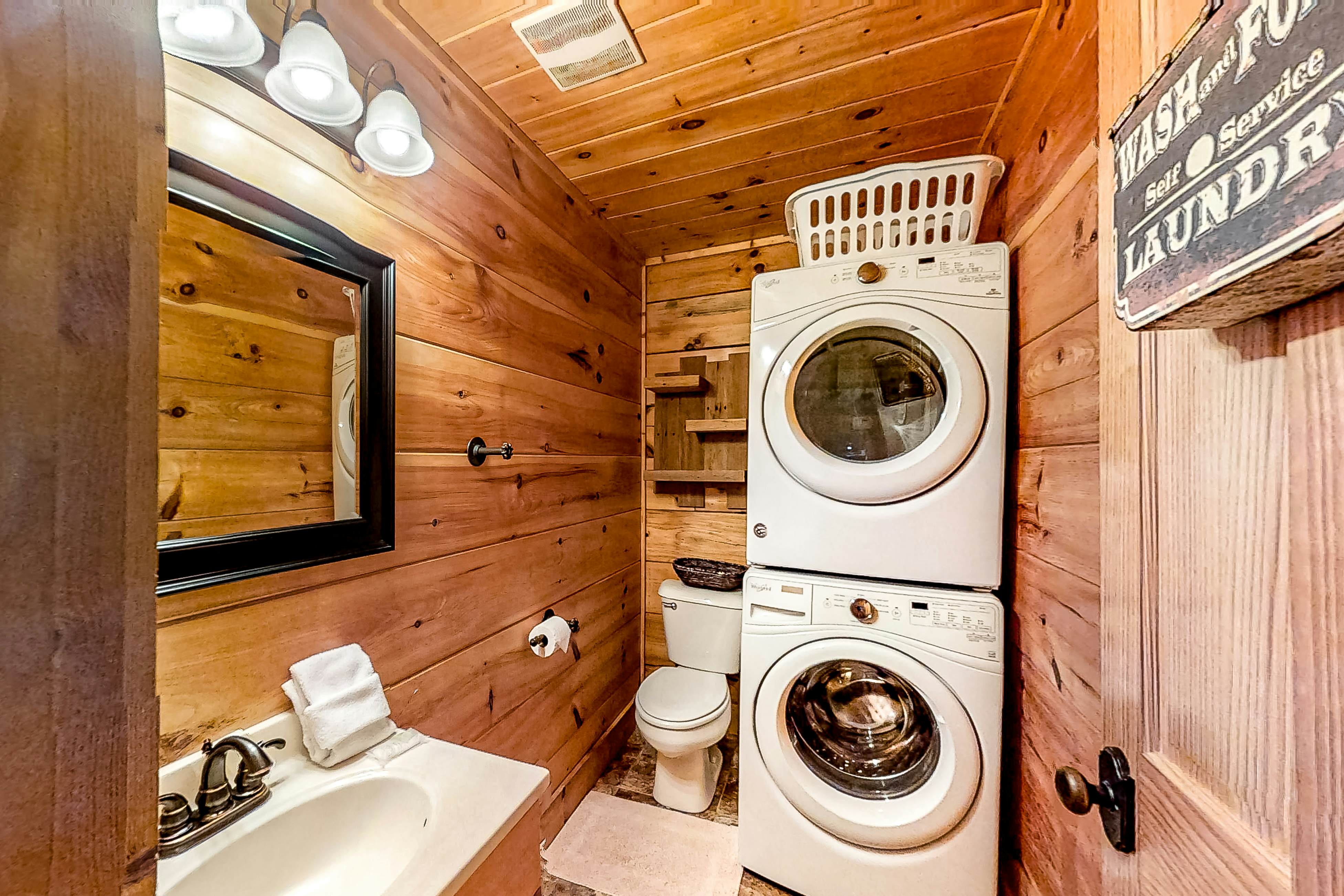 Dog Welcome Cabin, Sleeps 8・Hot Tub・Community Pool