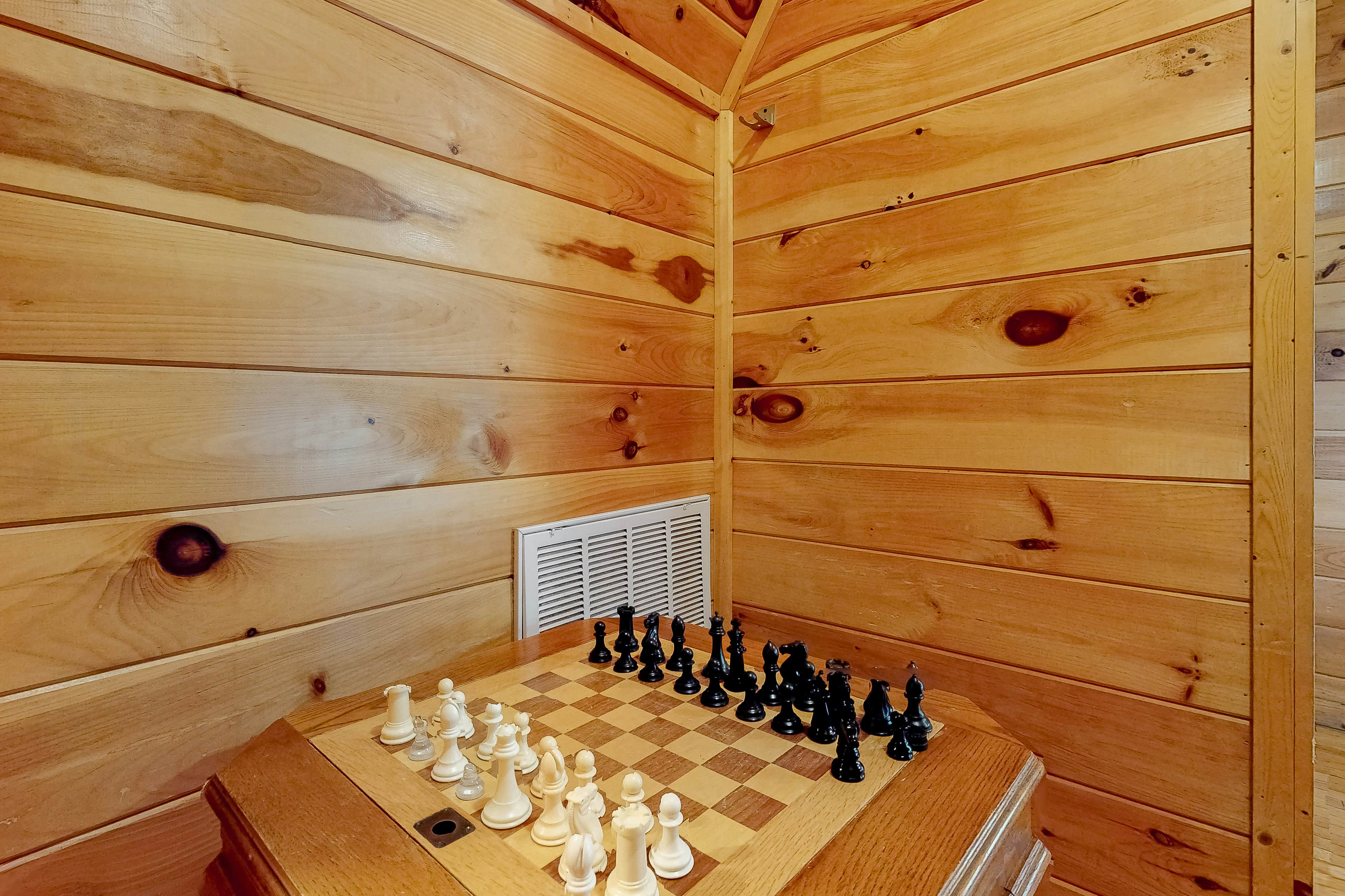 Dollywood Cabin W Mtn View, Sleeps 12・Hot Tub