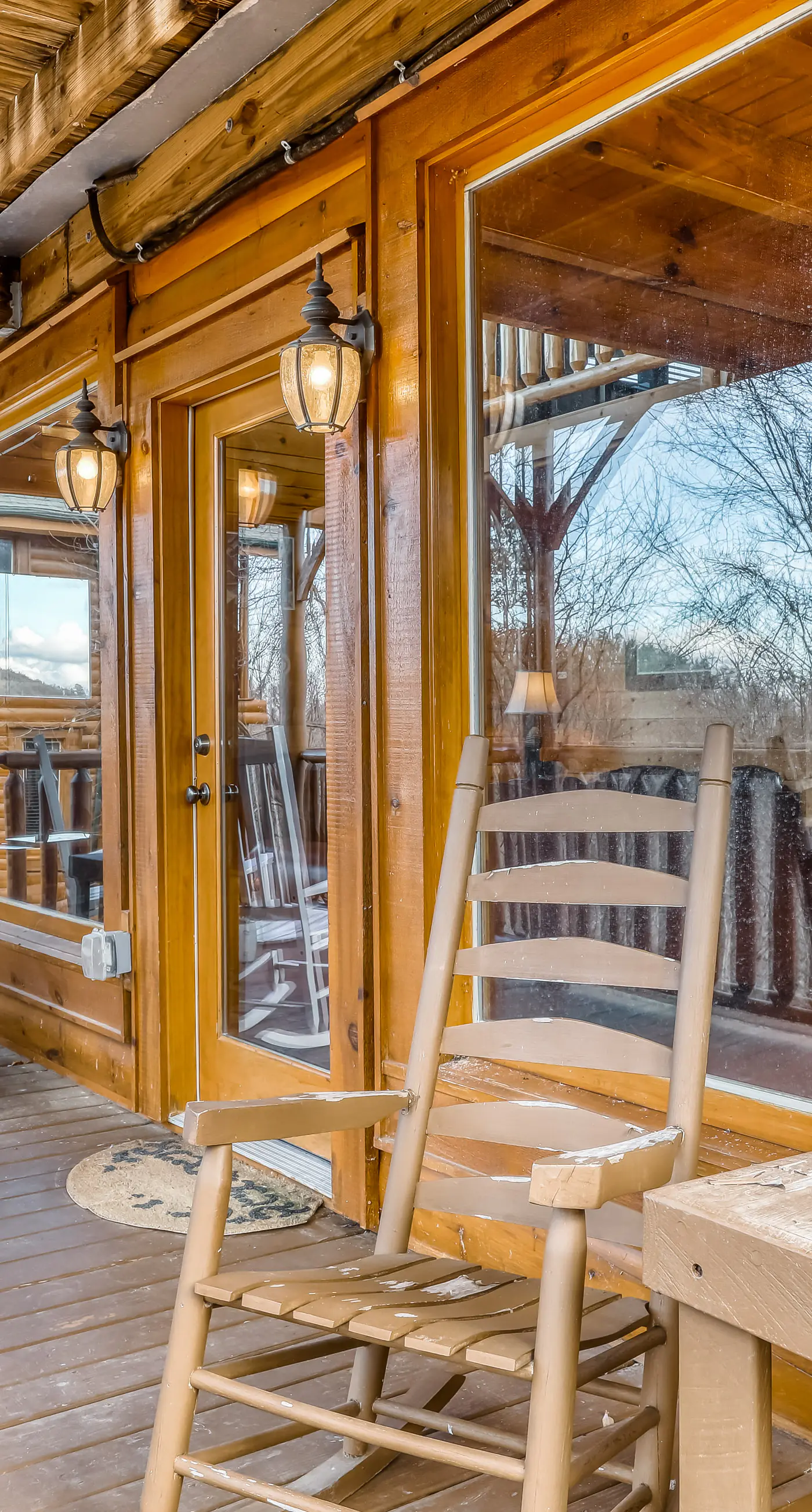 Charming Log cabin, Sleeps 6・Game Room・Hot Tub