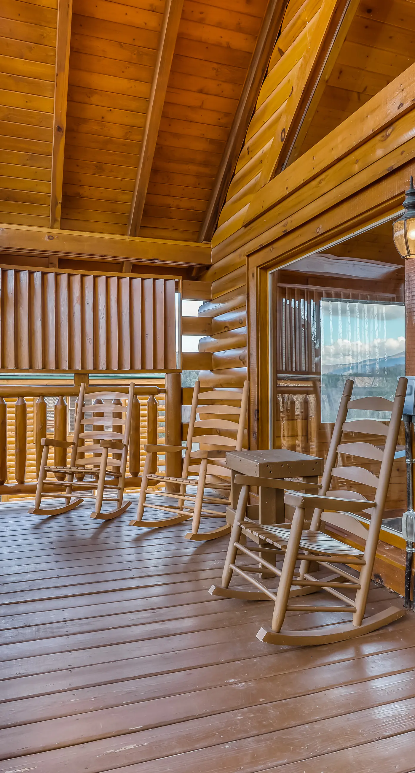 Charming Log cabin, Sleeps 6・Game Room・Hot Tub