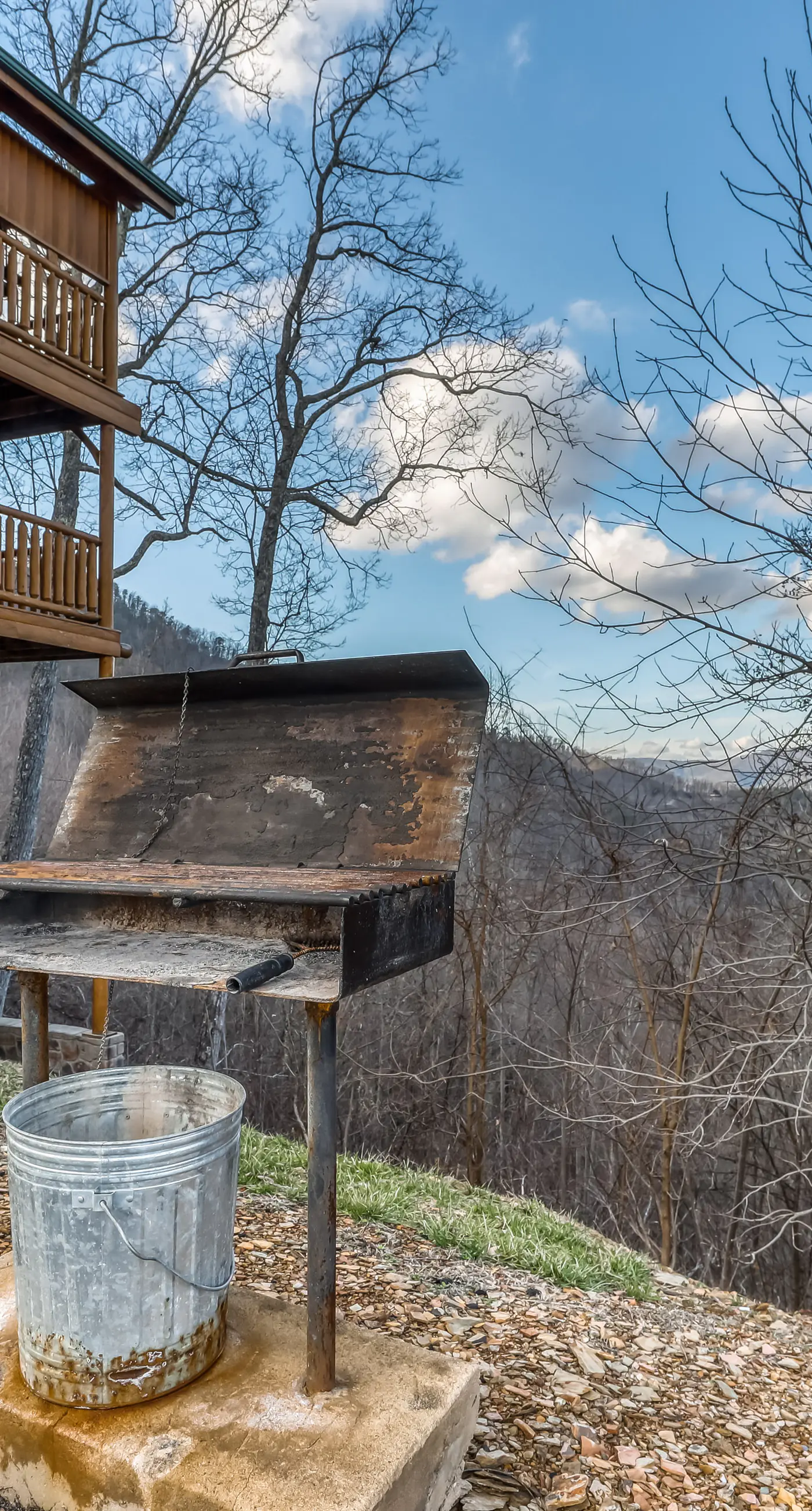 Charming Log cabin, Sleeps 6・Game Room・Hot Tub