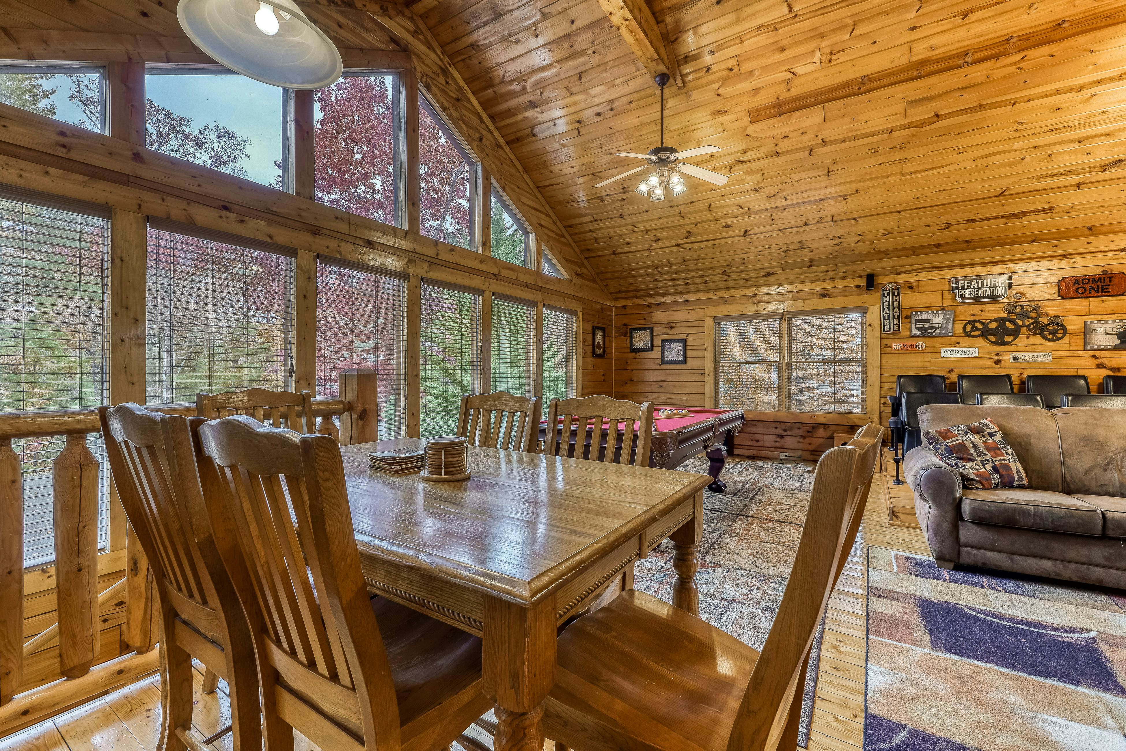 Family Cabin W Mtn View・Near Downtown・Theater