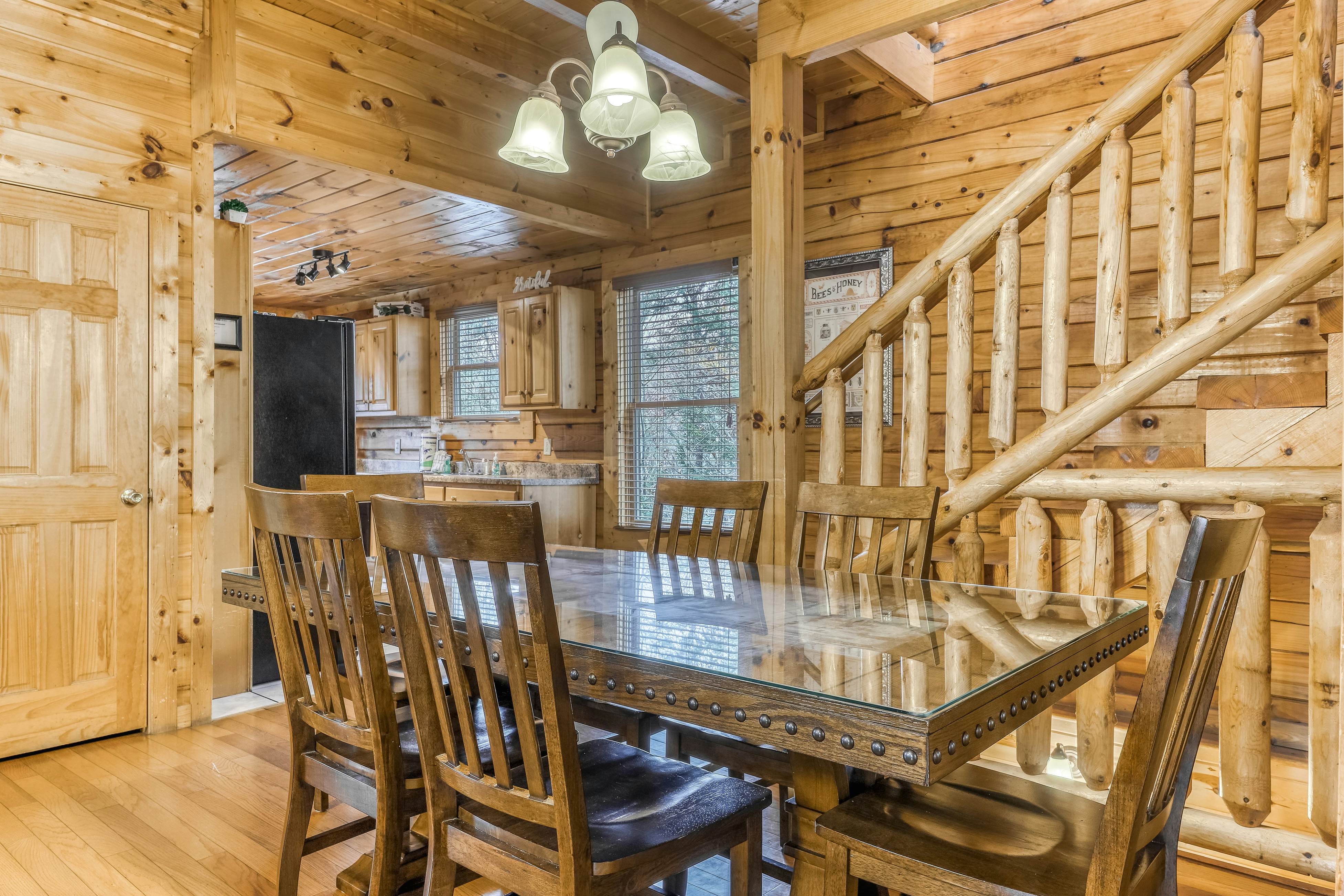 Family Cabin W Mtn View・Near Downtown・Theater