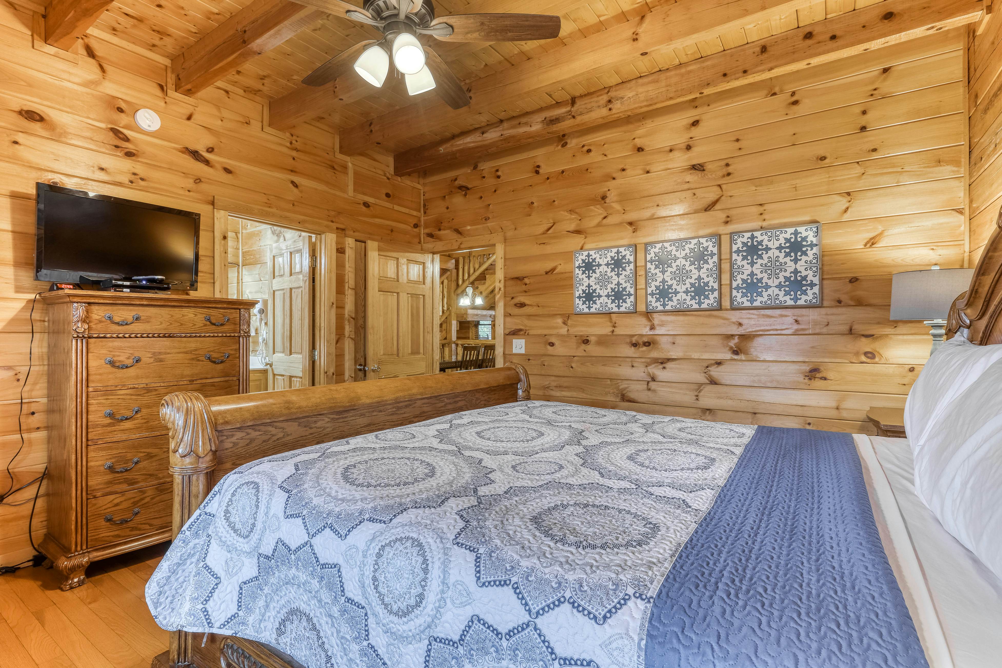 Family Cabin W Mtn View・Near Downtown・Theater