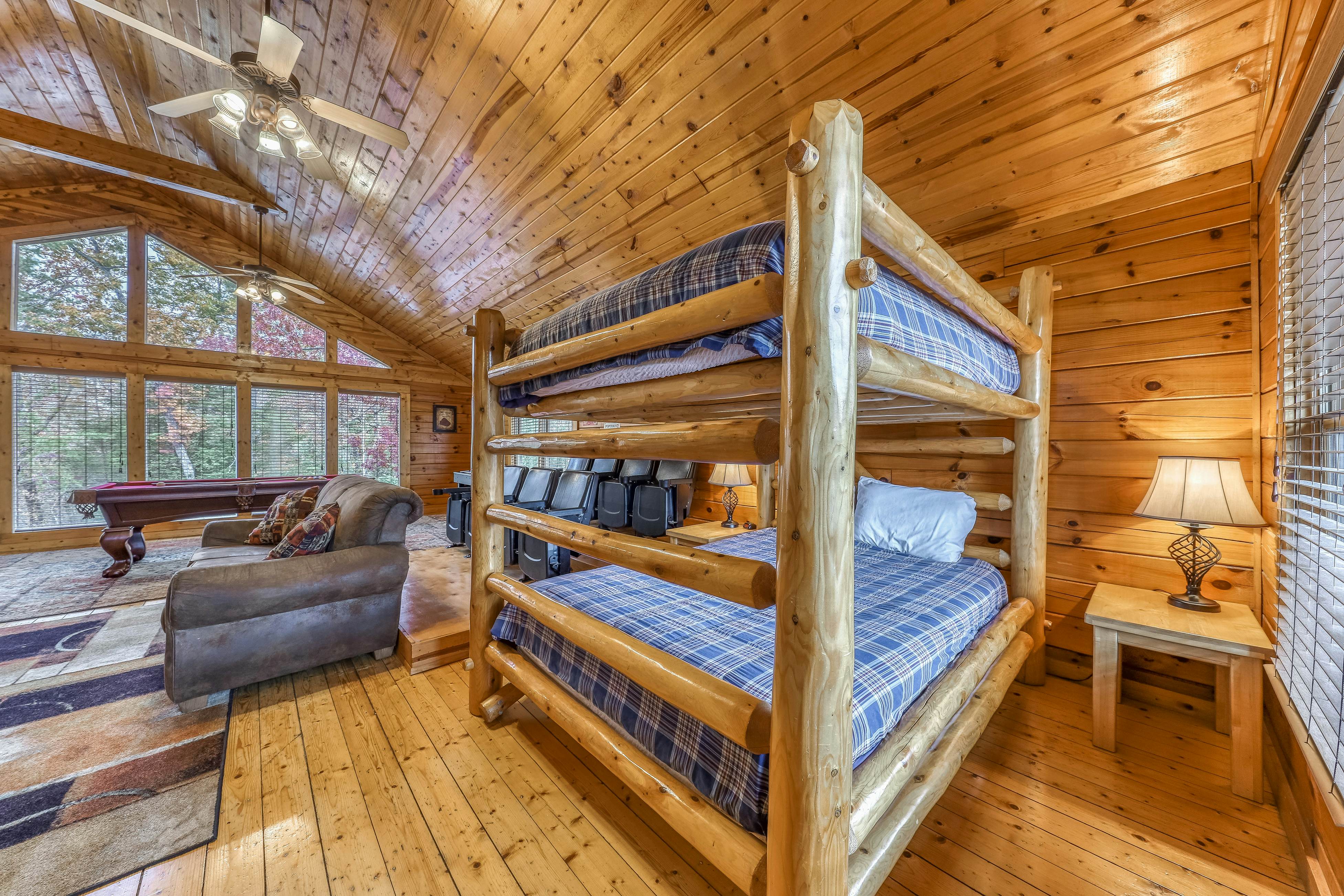 Family Cabin W Mtn View・Near Downtown・Theater