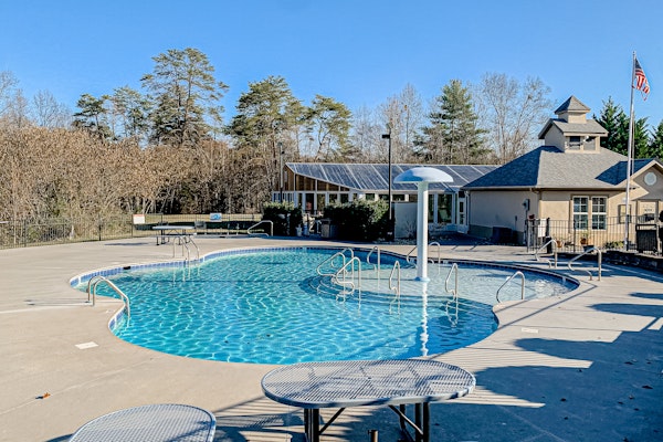Charming Mtn View Condo, Sleeps 6・2 Pools・Hot Tub
