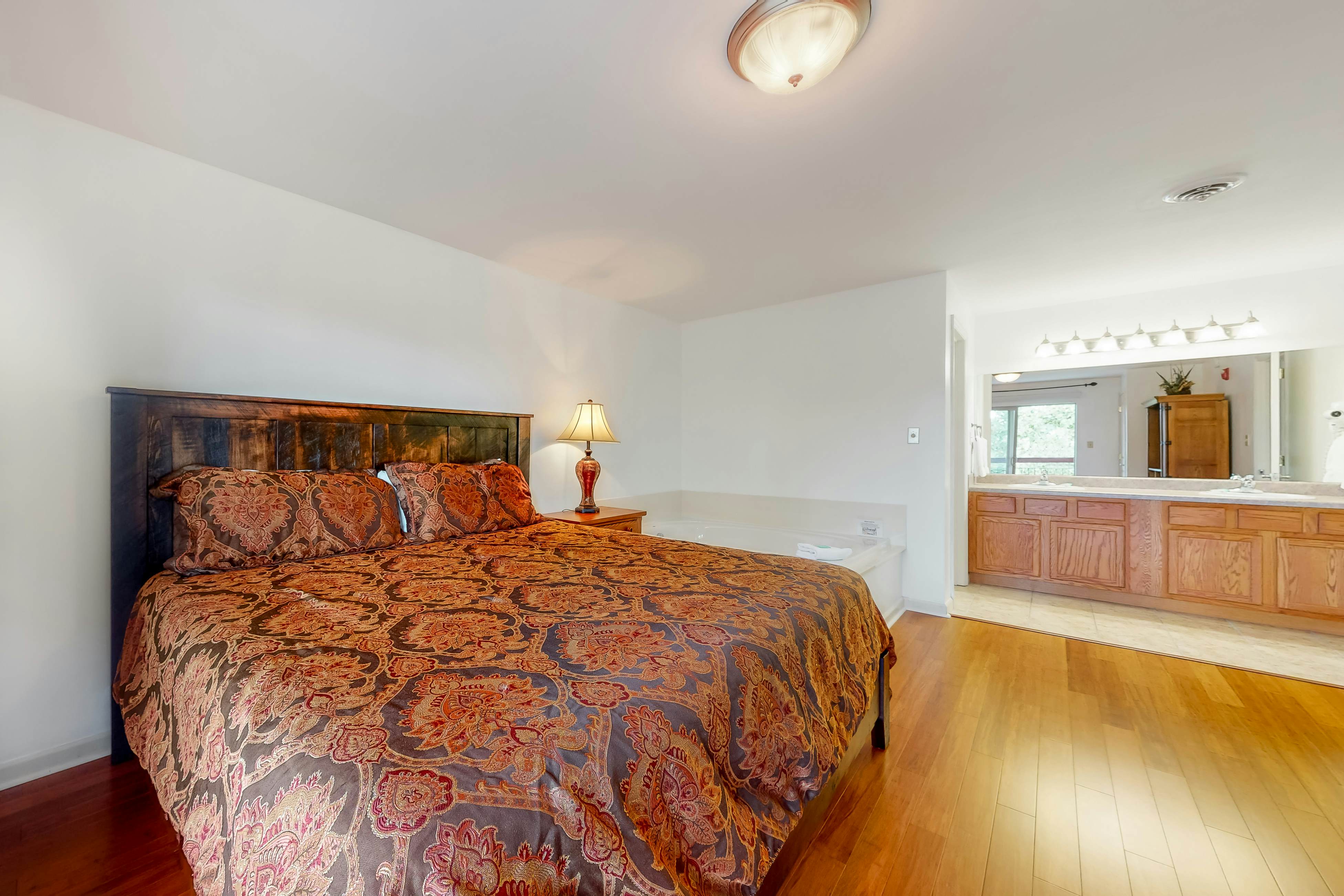 Charming 7th Floor Condo,  Sleeps 8・Shared Amenity