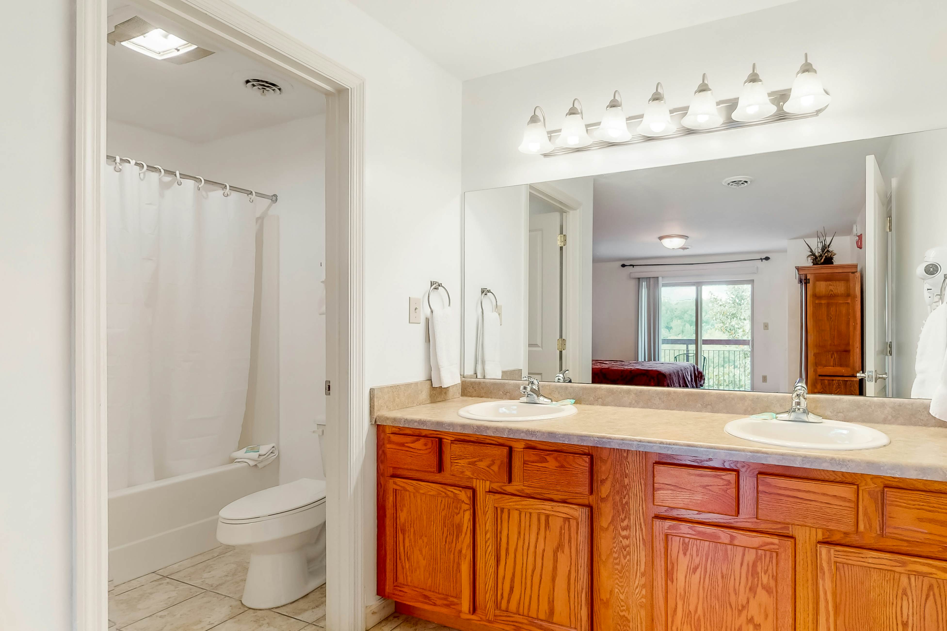 Charming 7th Floor Condo,  Sleeps 8・Shared Amenity