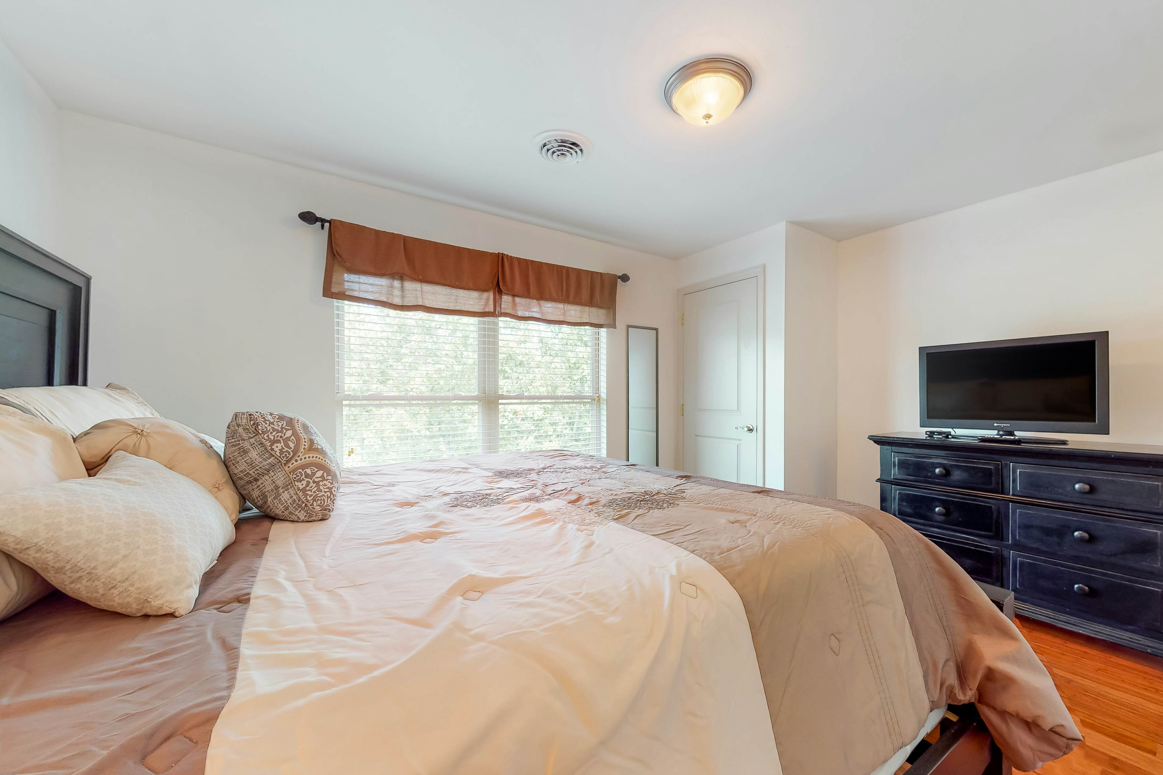 Charming 7th Floor Condo,  Sleeps 8・Shared Amenity