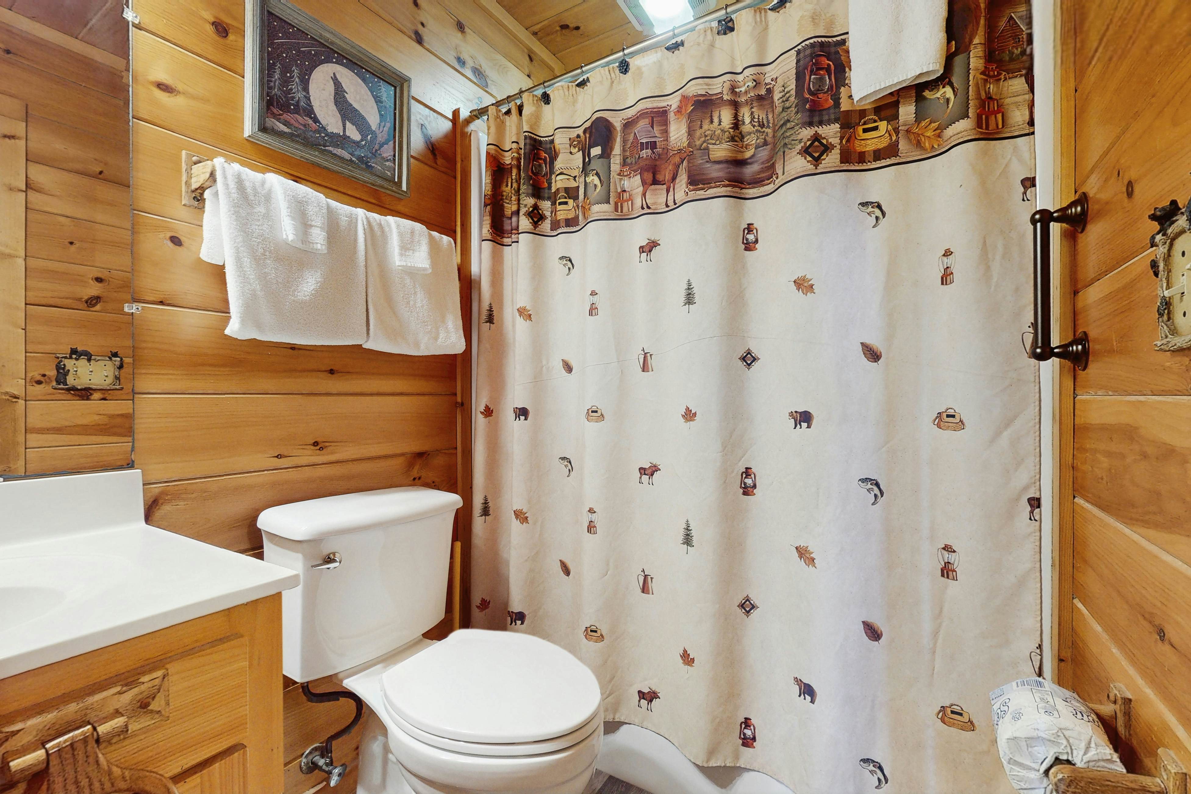 Cozy Cabin w/Private Hot Tub & Sweeping Mountain Views - Free Attraction Tickets