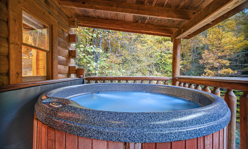 Dog Welcome Cabin, Sleeps 6, Hot Tub, Woodland Views