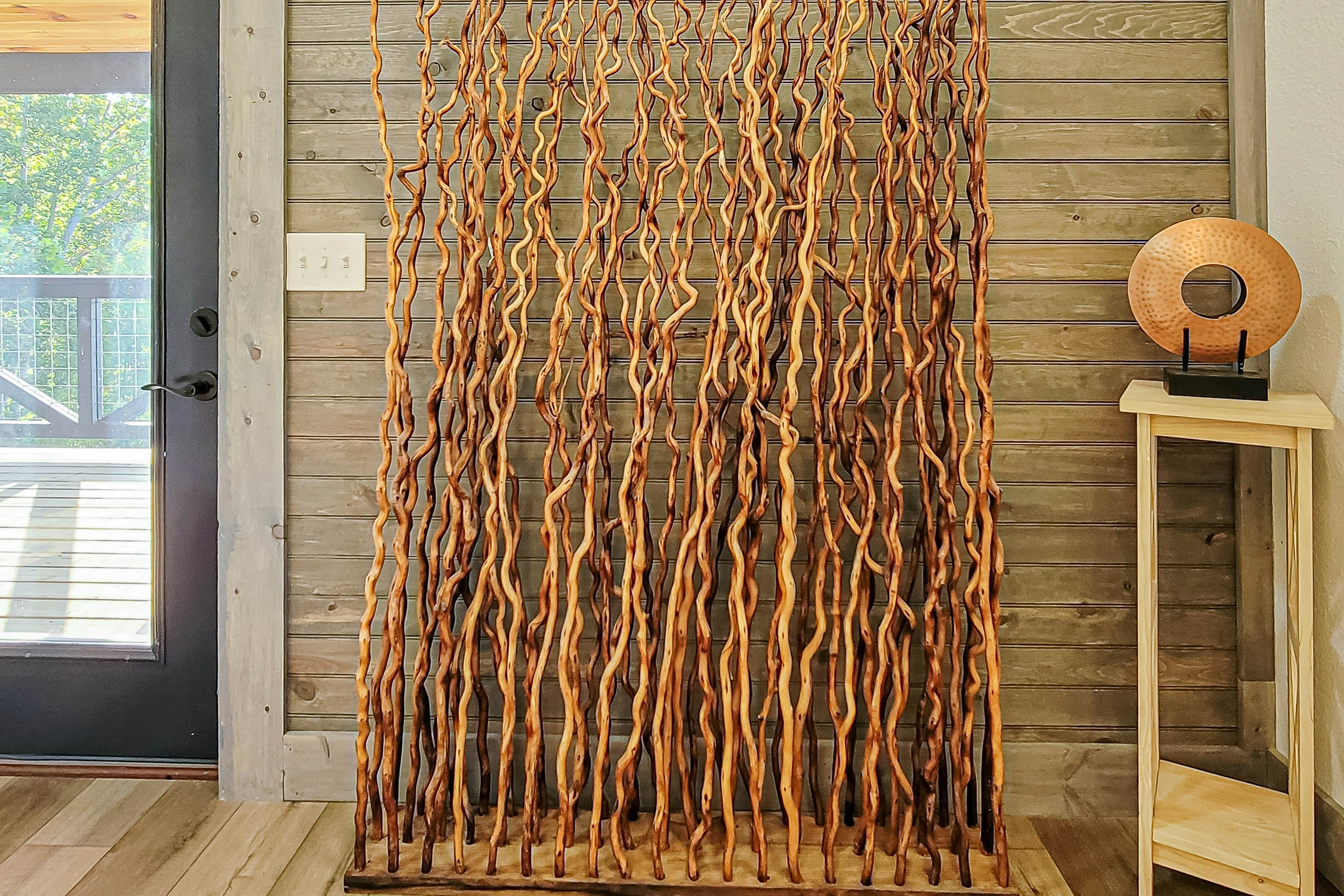 Beautiful Lakefront Home・Game room・Movie Room