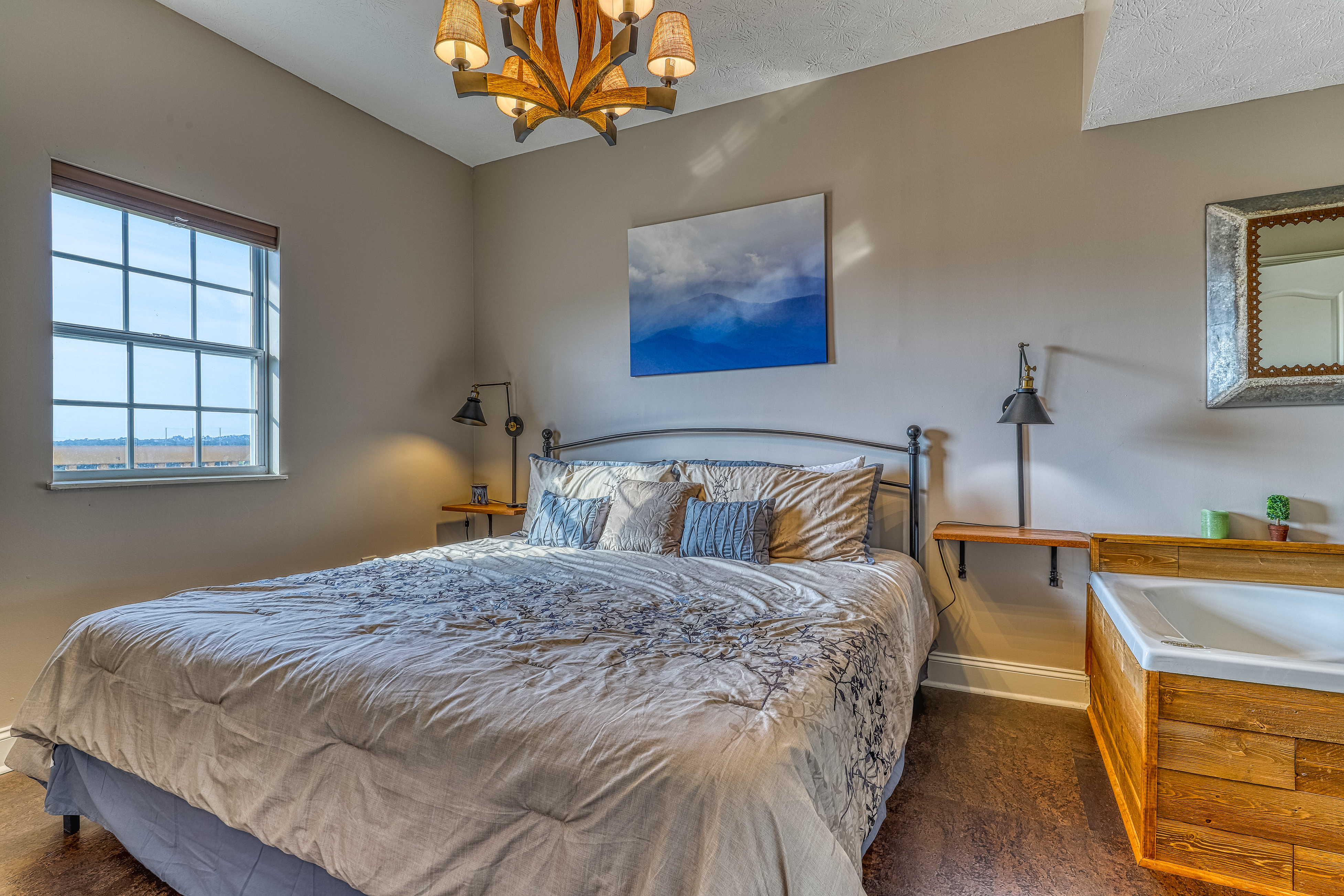 Golf Course Condo, Sleeps 4・Fireplace・Sauna・Pool